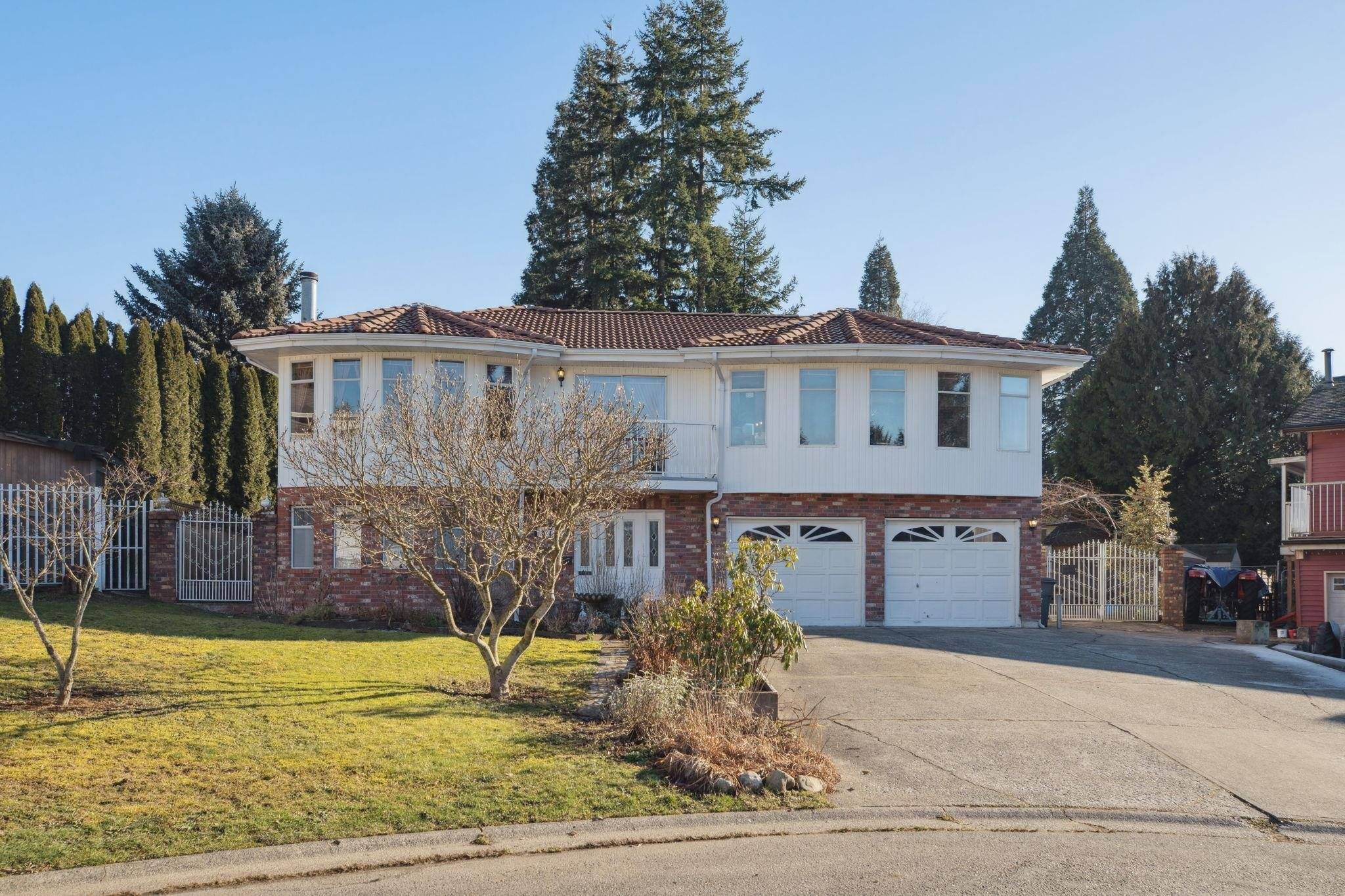 Surrey, BC V3S 6E1,8710 151 ST