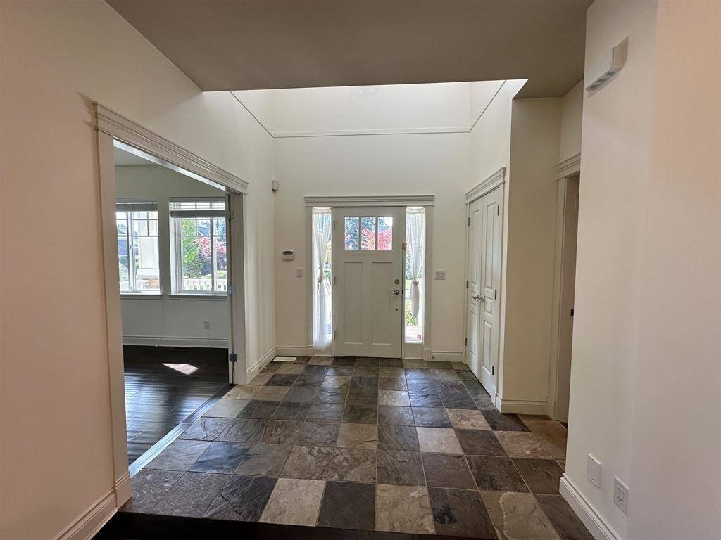 Surrey, BC V4A 3V6,2096 128a ST