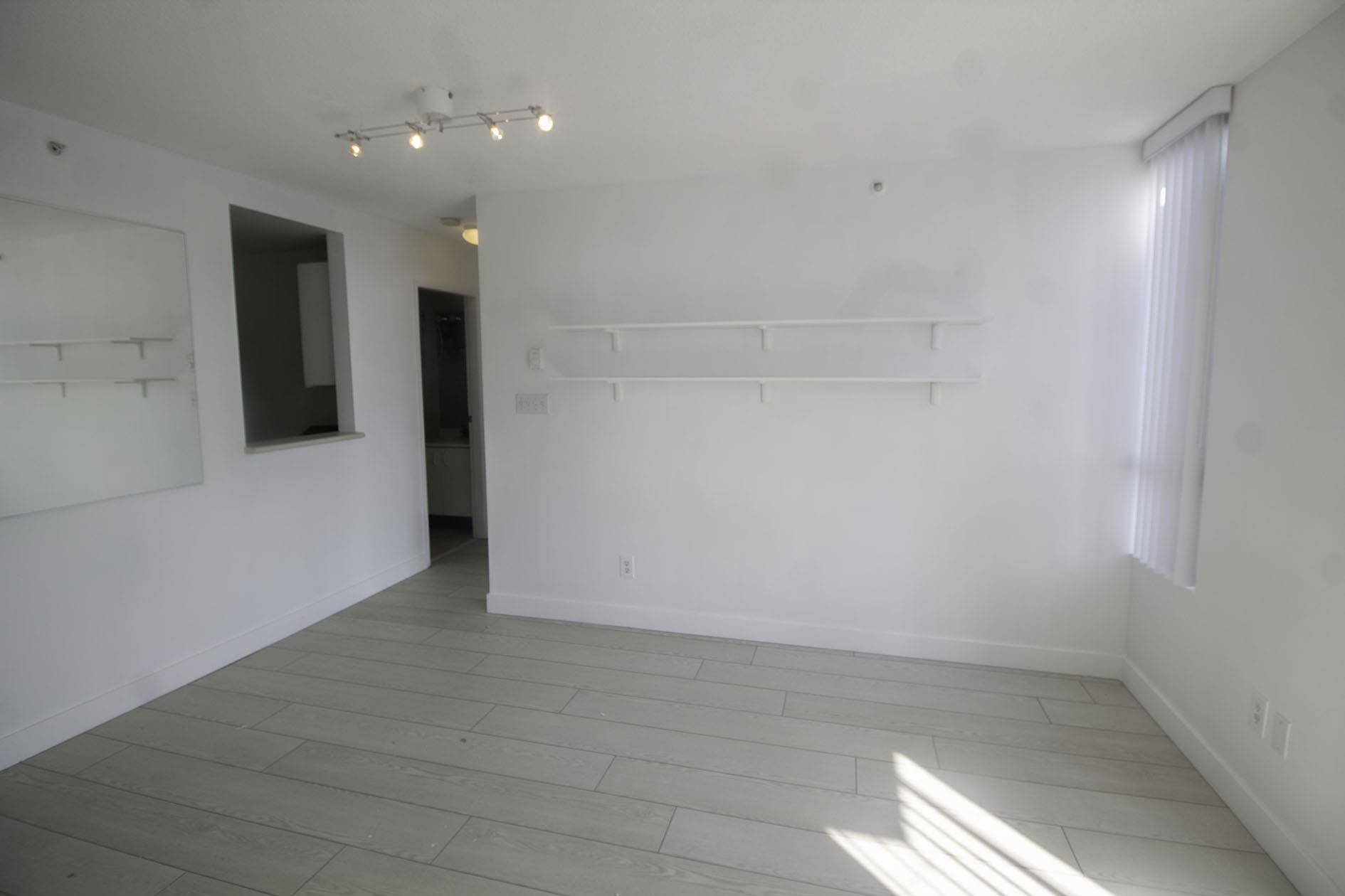 Vancouver, BC V6Z 1P6,811 Helmcken ST #1501