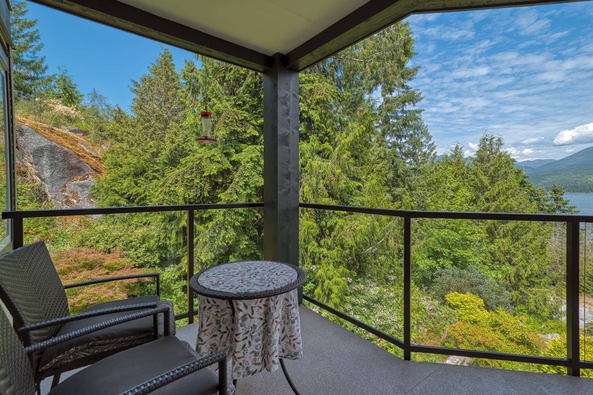 Sechelt, BC V7Z 0K5,5780 Trail AVE #W201