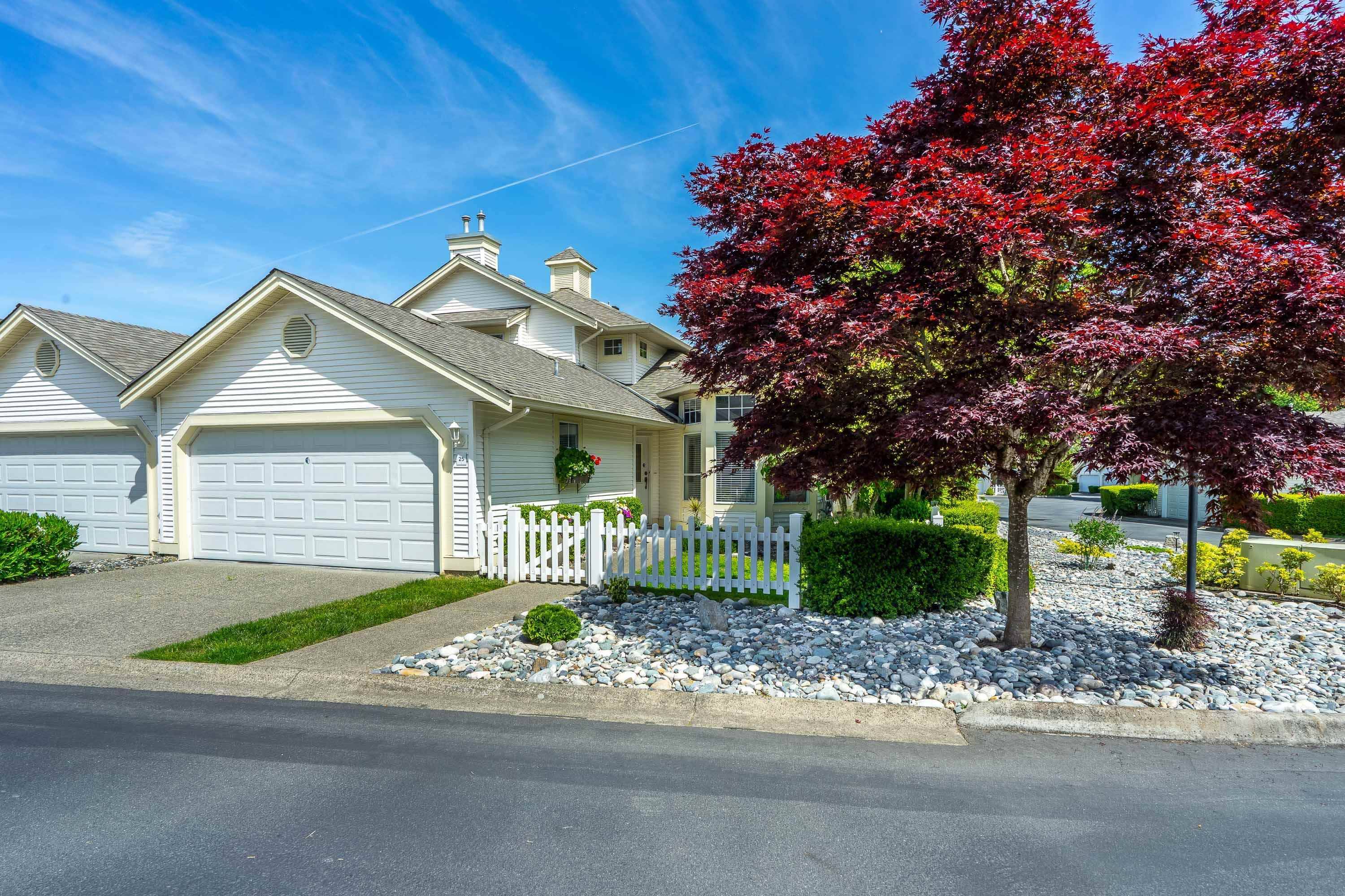 Langley, BC V1M 2M9,9208 208 ST #25