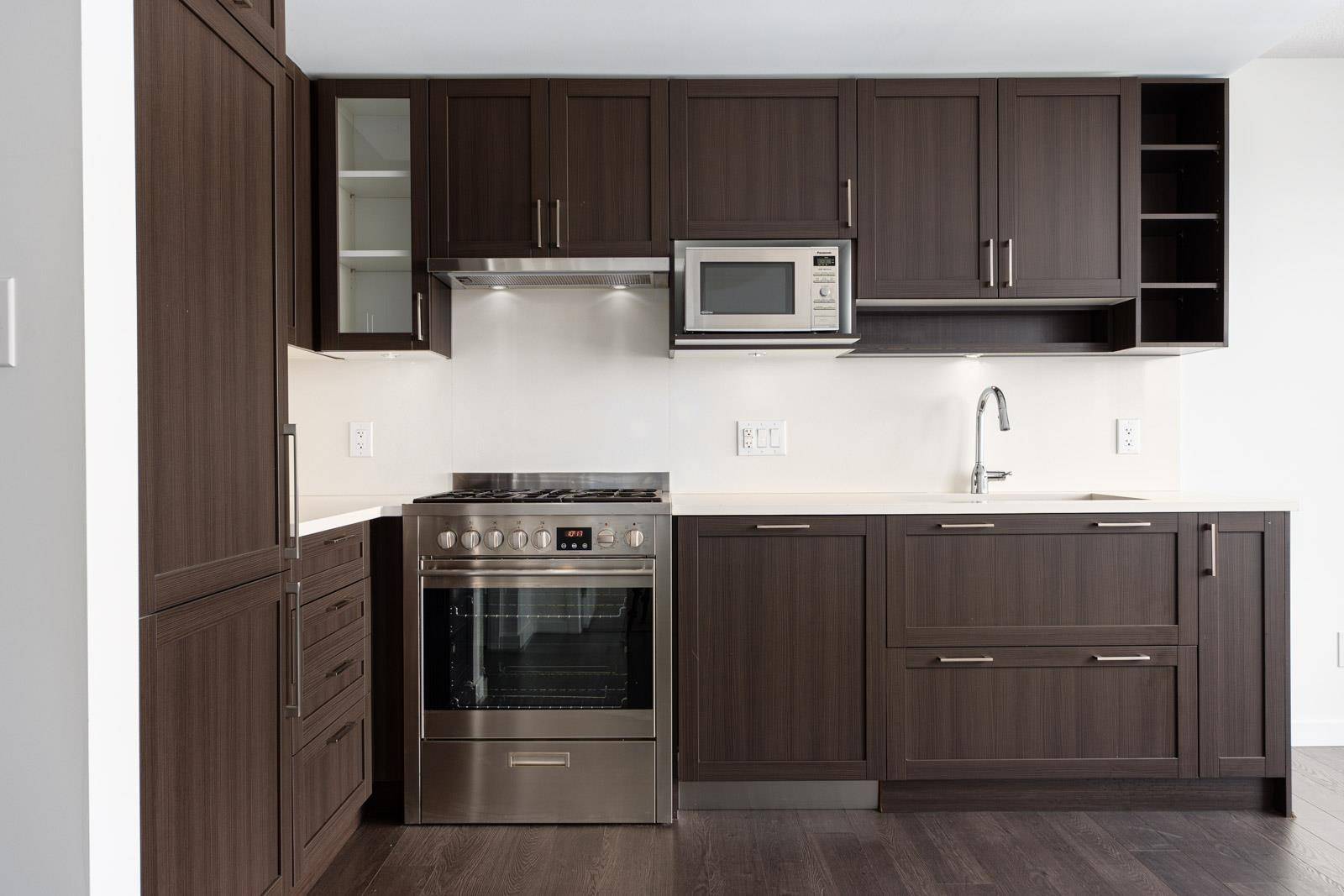 Vancouver, BC V5R 0E4,5665 Boundary RD #2103