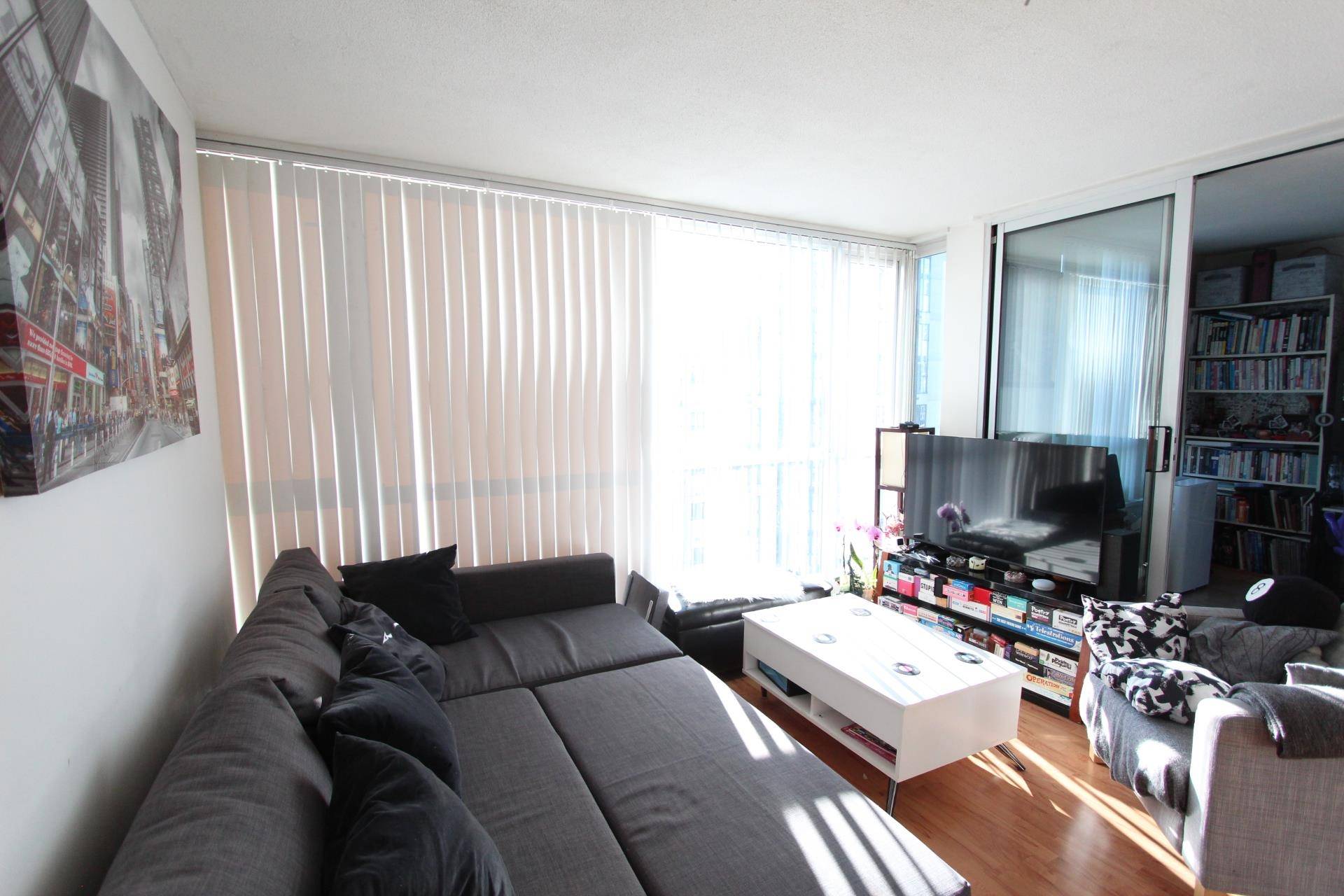 Vancouver, BC V6B 3E6,1188 Richards ST #2207