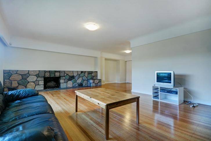 Vancouver, BC V6L 2G8,4382 Brackenridge ST
