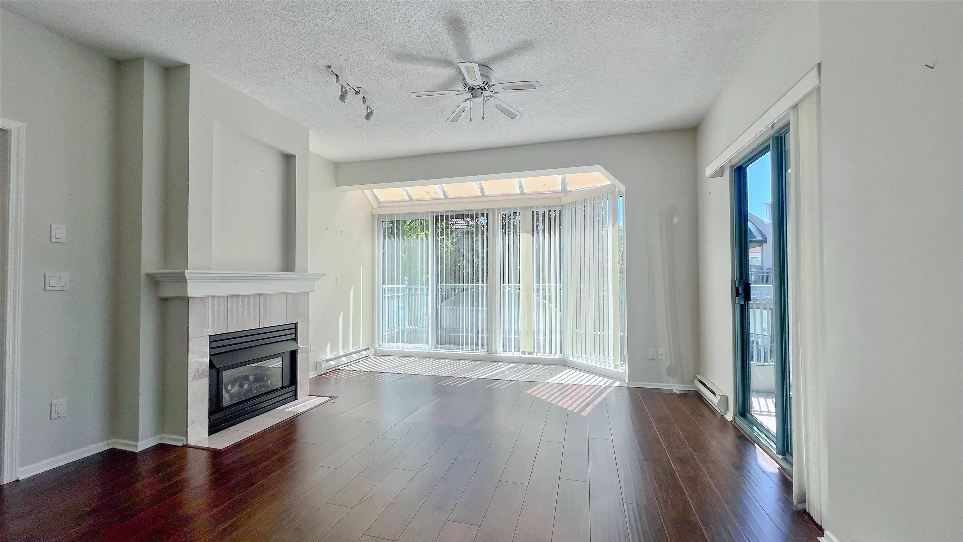 Surrey, BC V4A 9T6,1765 Martin DR #407