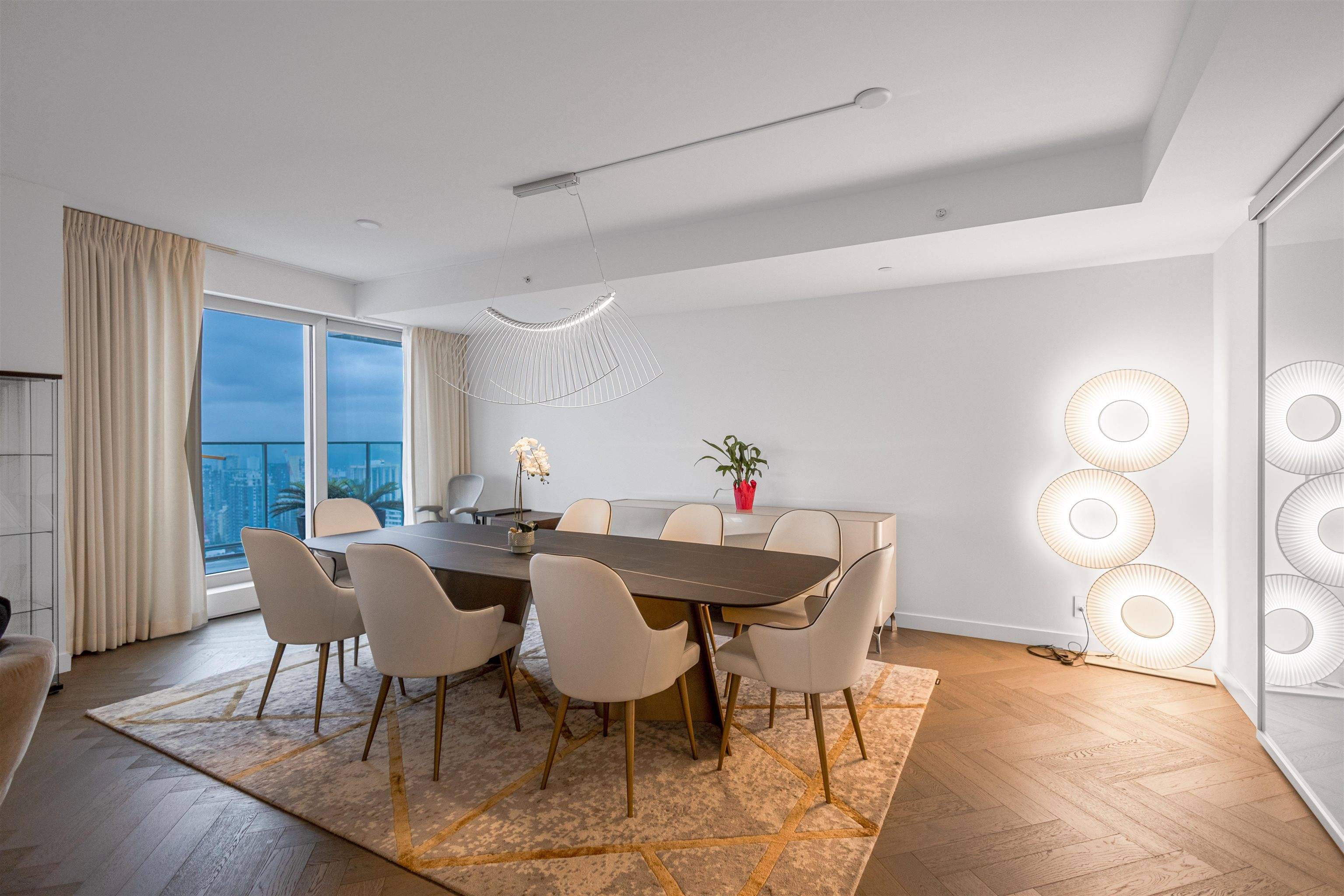Vancouver, BC V6Z 1R8,1480 Howe St #4702