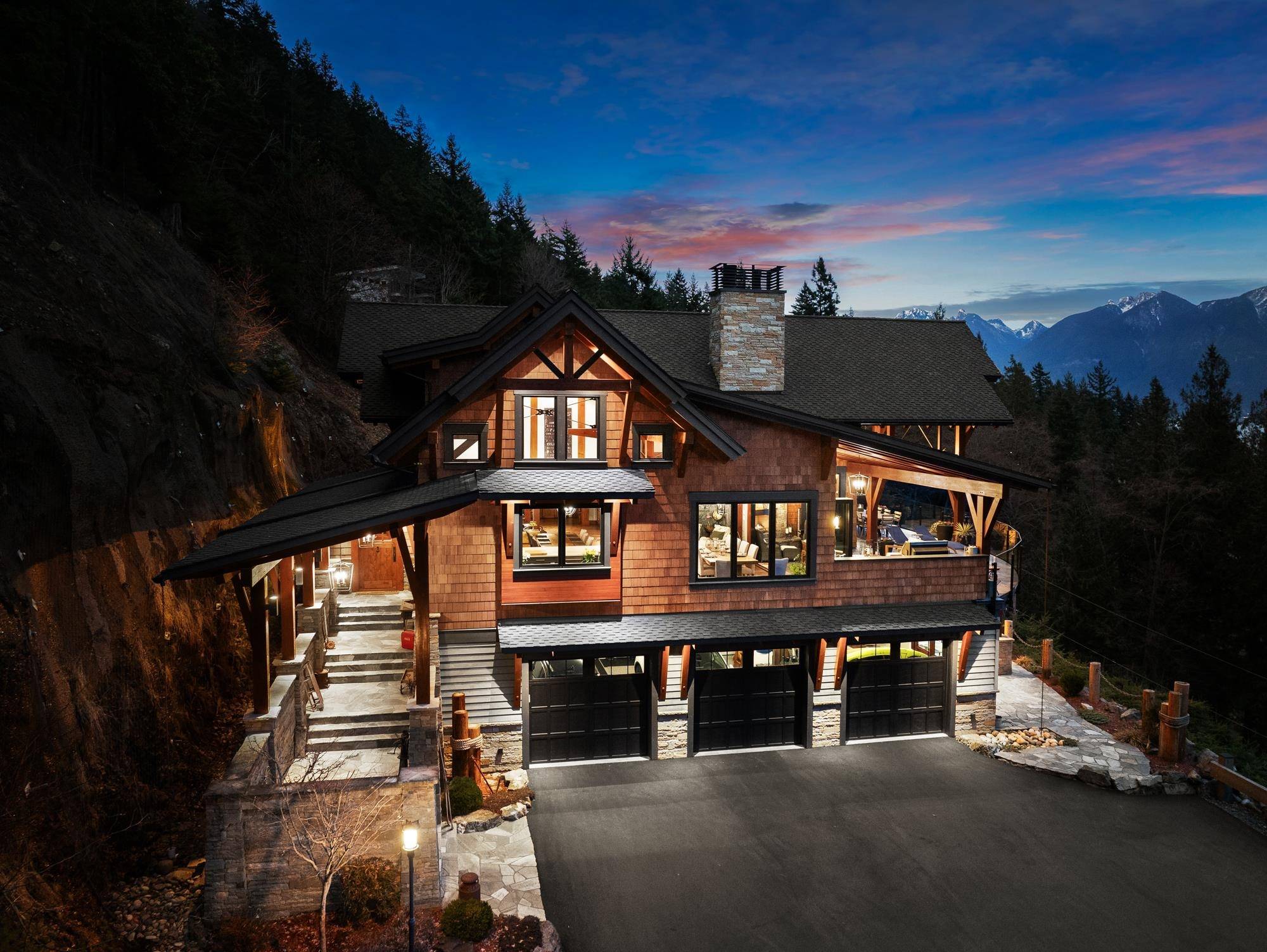 Bowen Island, BC V0N 1G1,800 Taylor RD
