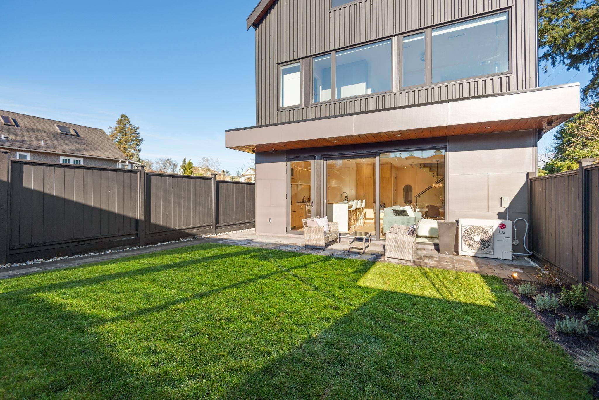 Vancouver, BC V6S 1E8,3620 W 20th AVE #2