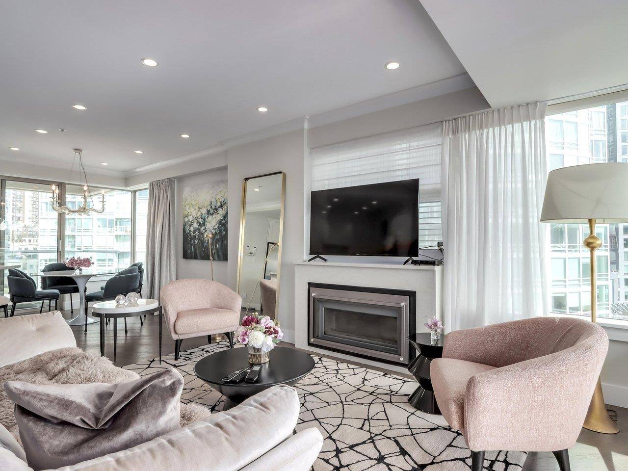 Vancouver, BC V6Z 2S4,1600 Hornby ST #802