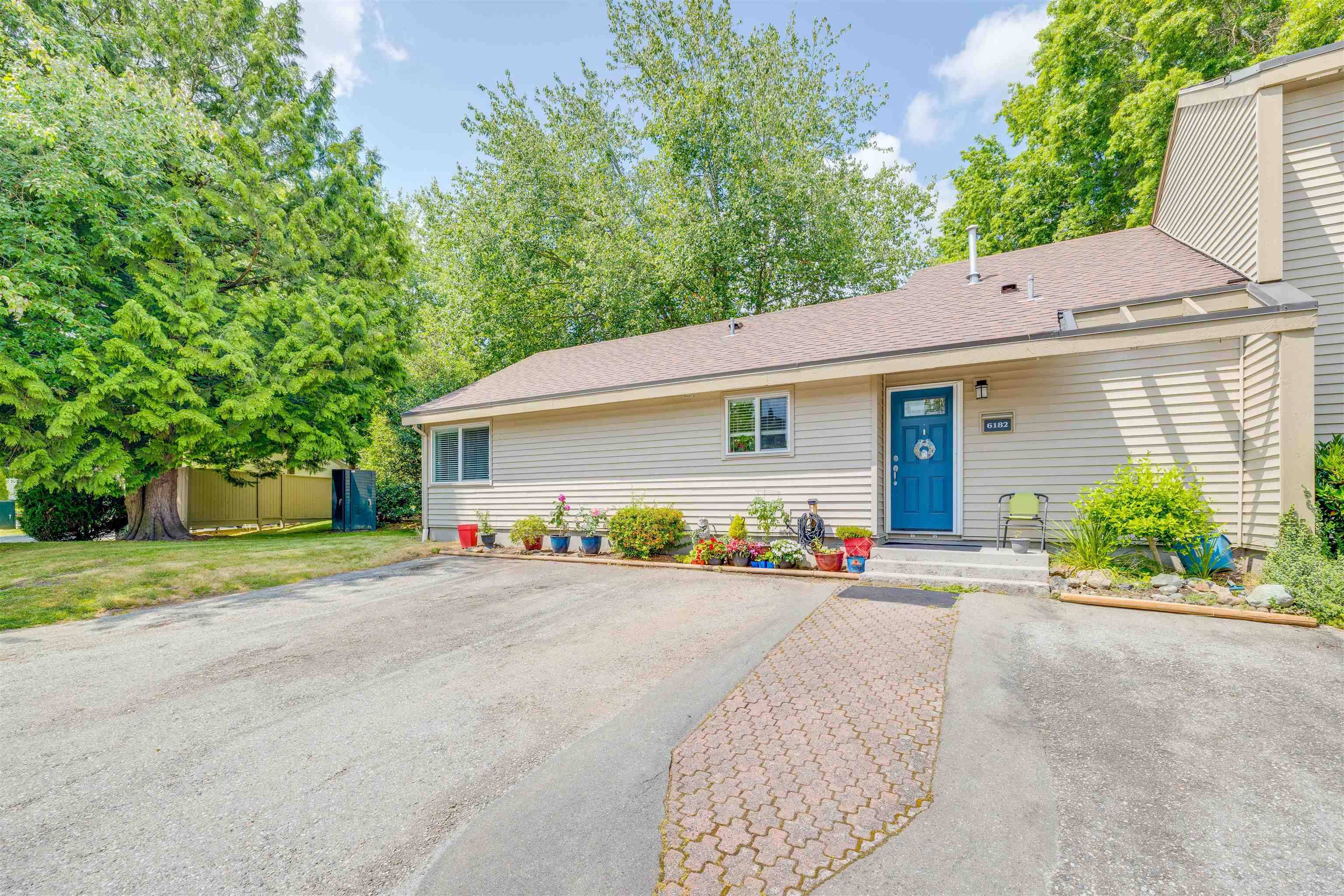 Surrey, BC V3S 5M8,6182 W Greenside DR