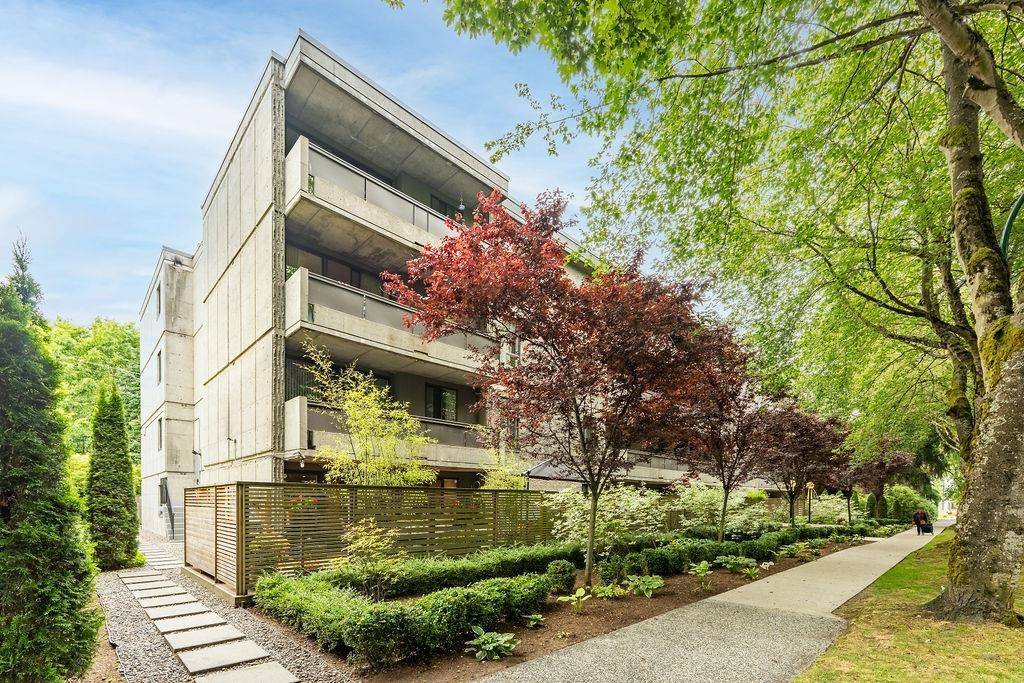 Vancouver, BC V6J 1K9,1867 W 3rd AVE #402