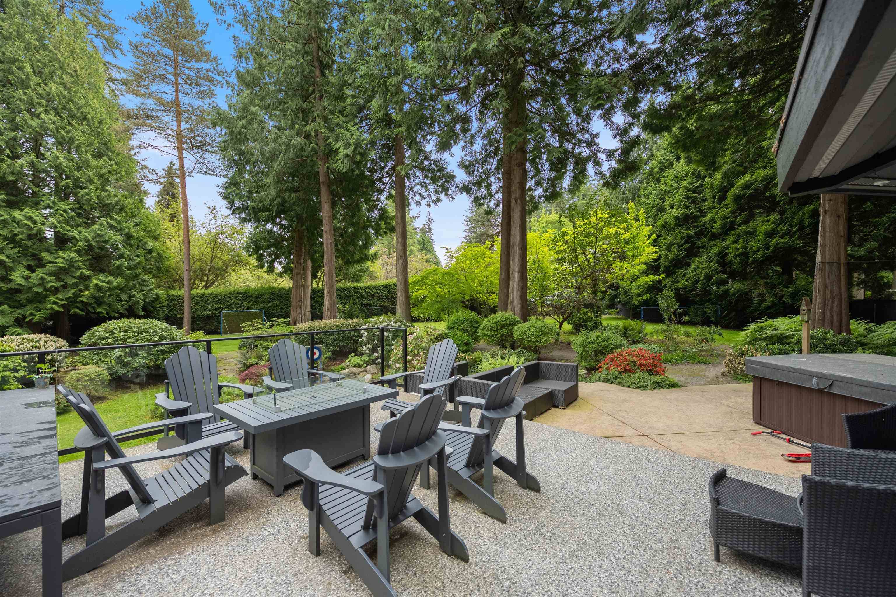 Surrey, BC V4A 1Z6,13538 20 AVE