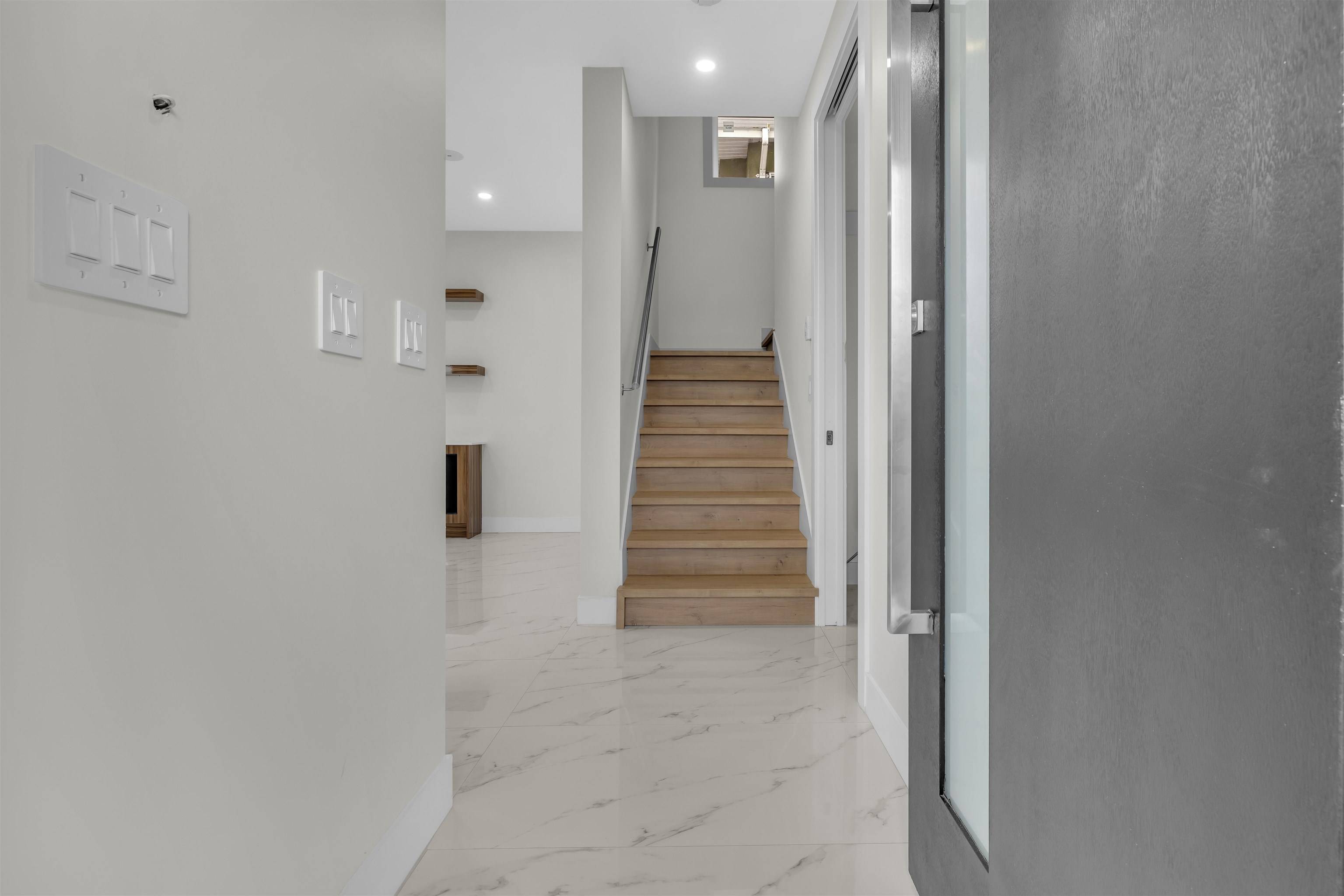 Vancouver, BC V5R 1M8,4325 Kamloops ST