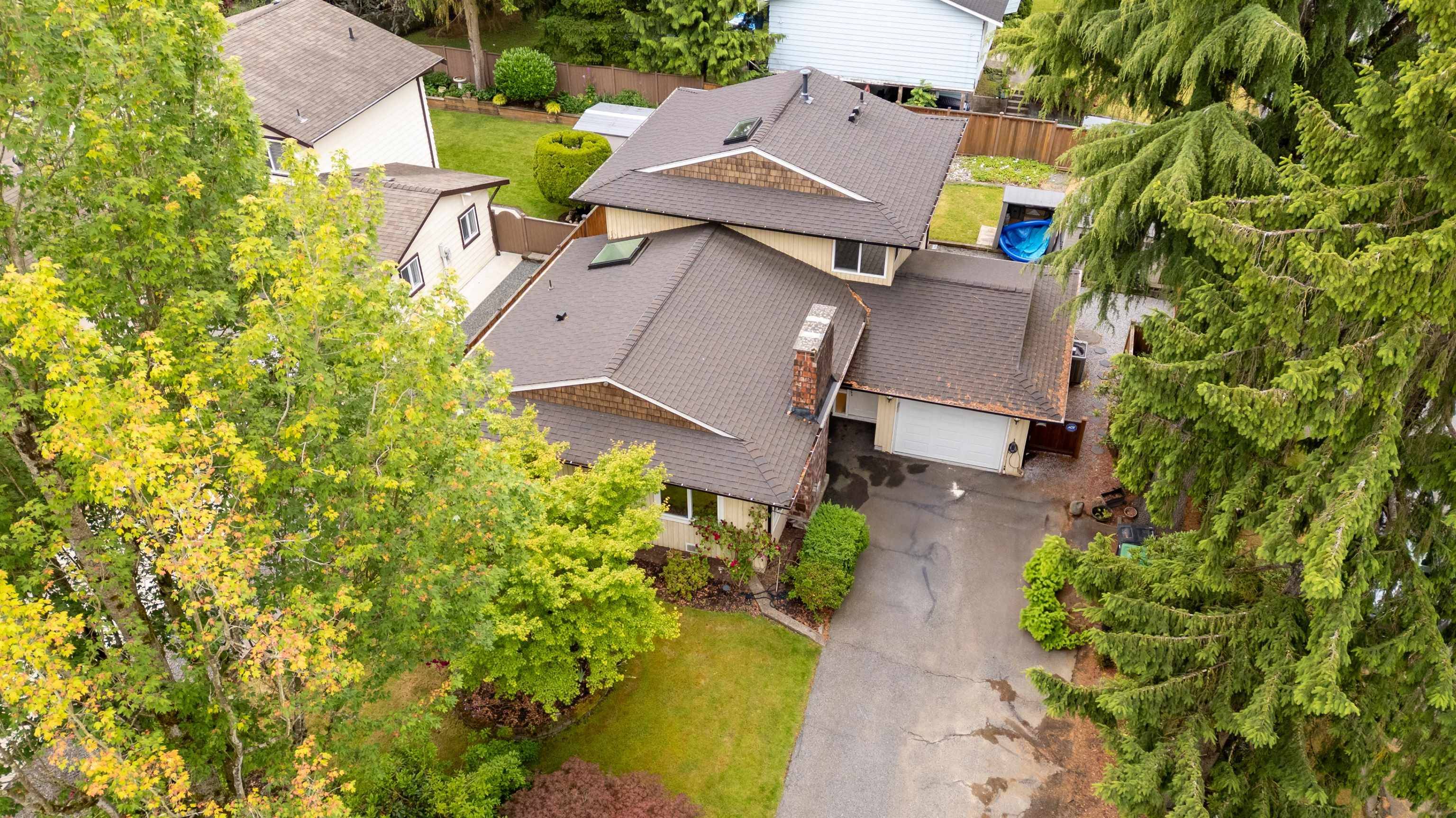 Surrey, BC V3W 7L9,7335 141a ST