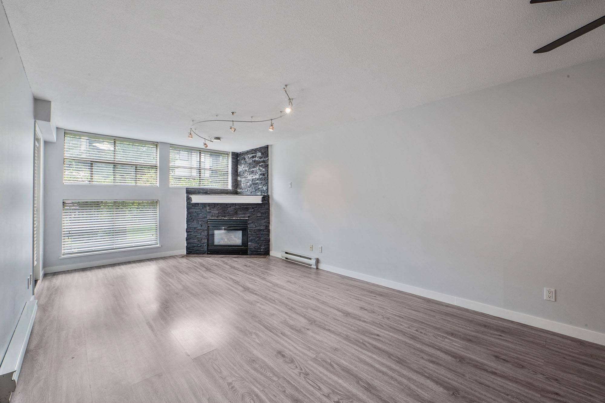 Maple Ridge, BC V2X 0R3,12025 207a ST #107