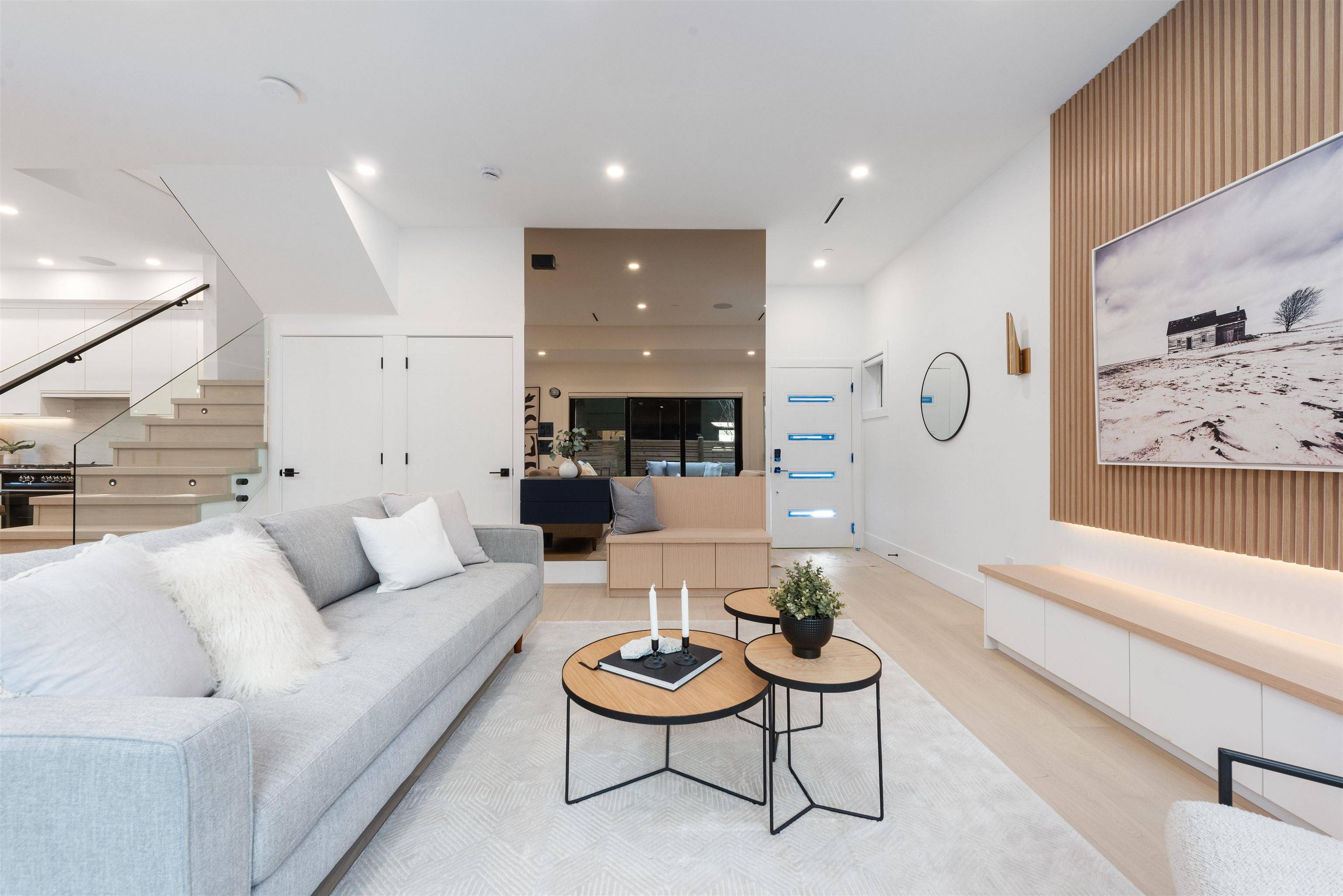 Vancouver, BC V5V 2Z8,373 E 33rd AVE #4