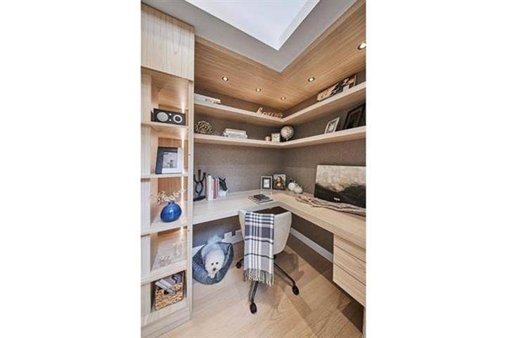 Vancouver, BC V6P 4A8,8030 Oak ST #109