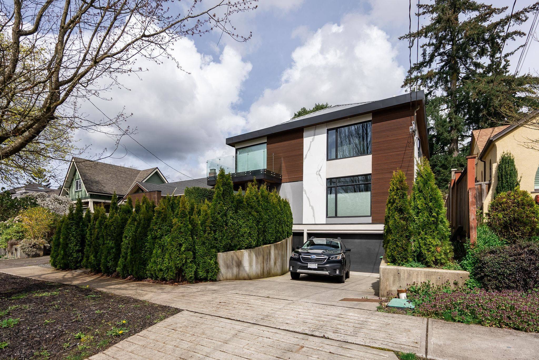 Vancouver, BC V6N 3B5,3337 W 40th AVE