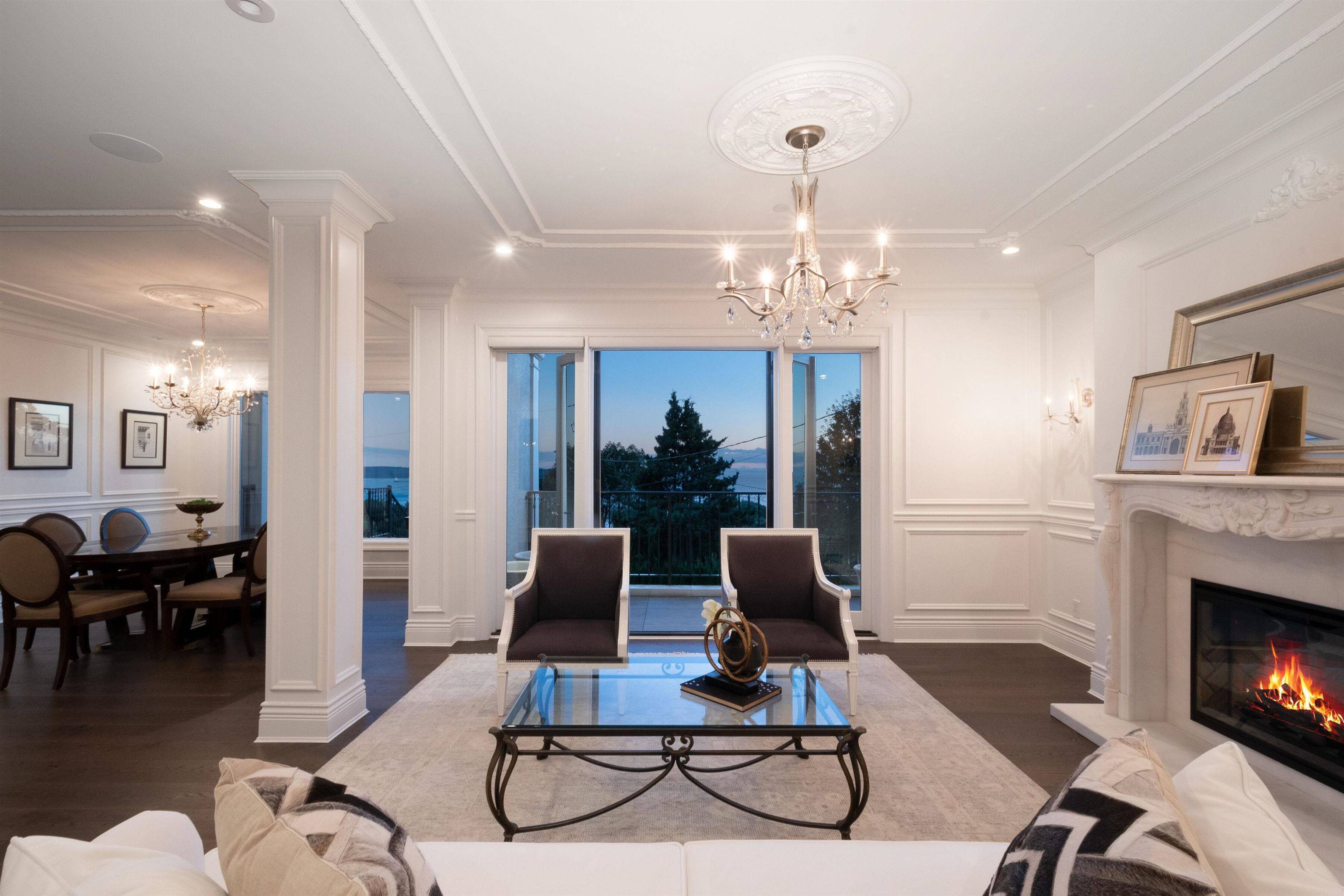 West Vancouver, BC V7V 3M8,4135 Burkehill PL