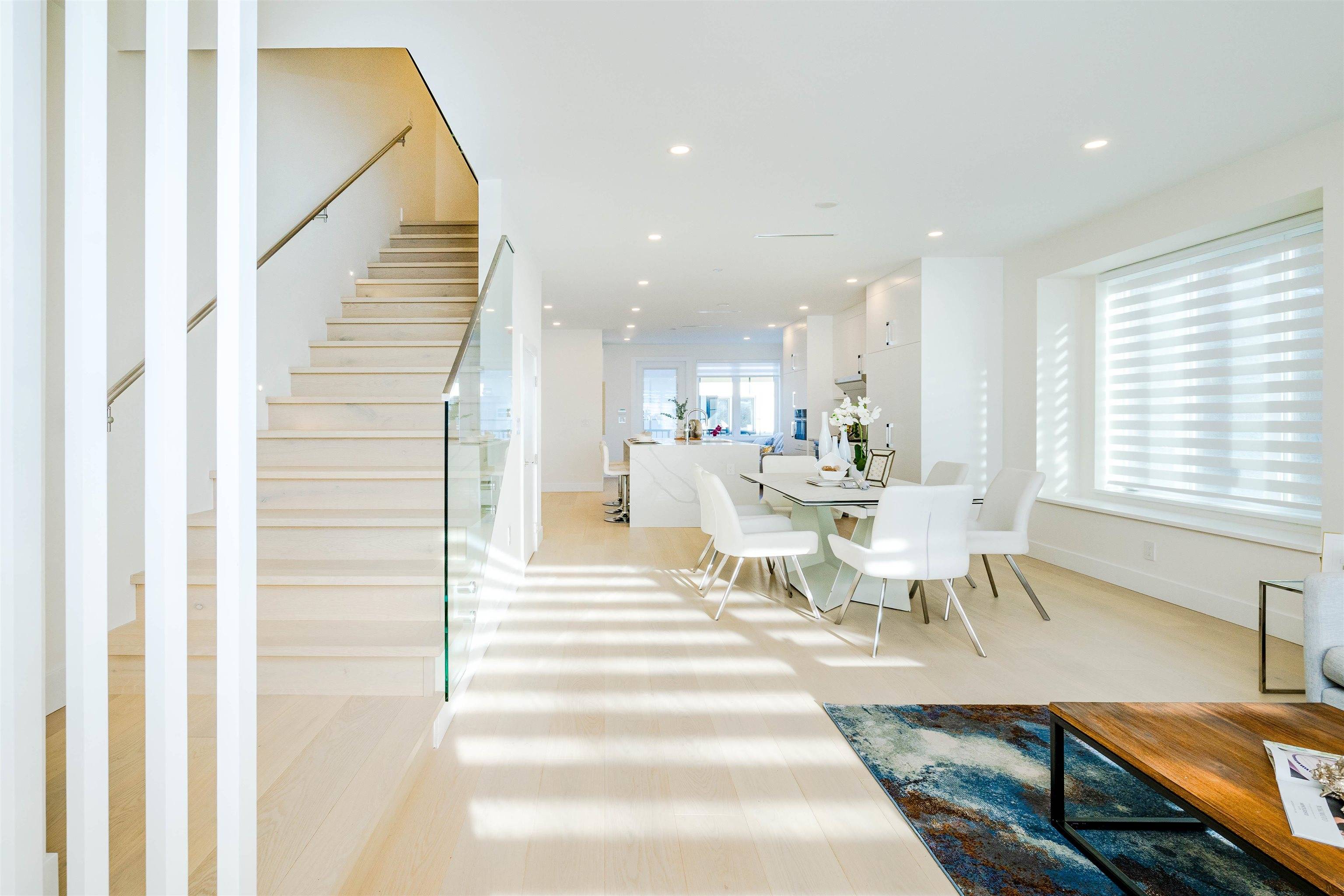 Vancouver, BC V6N 3E6,3321 W 37th AVE