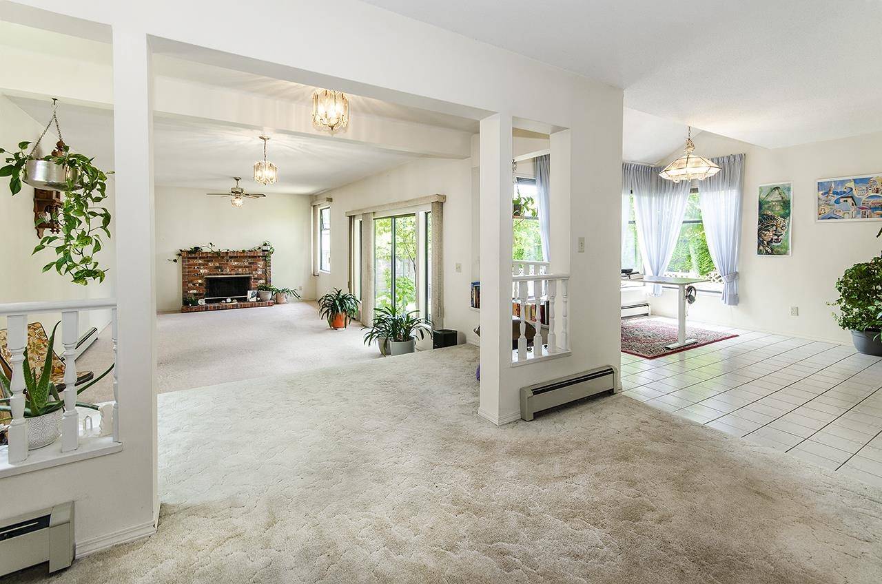 Coquitlam, BC V3J 7P7,718 Foster AVE