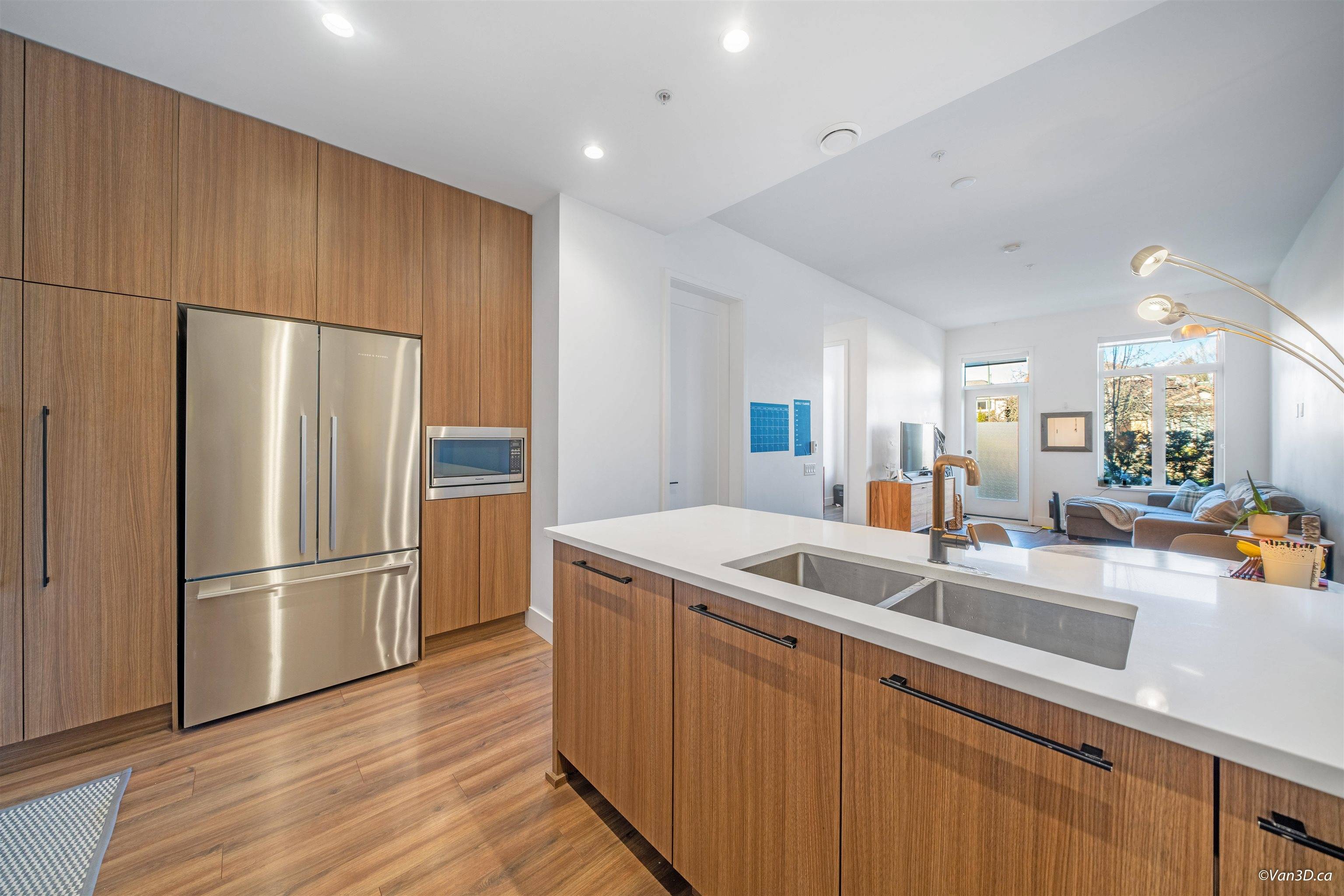 Vancouver, BC V5Y 2J2,288 W King Edward AVE #109