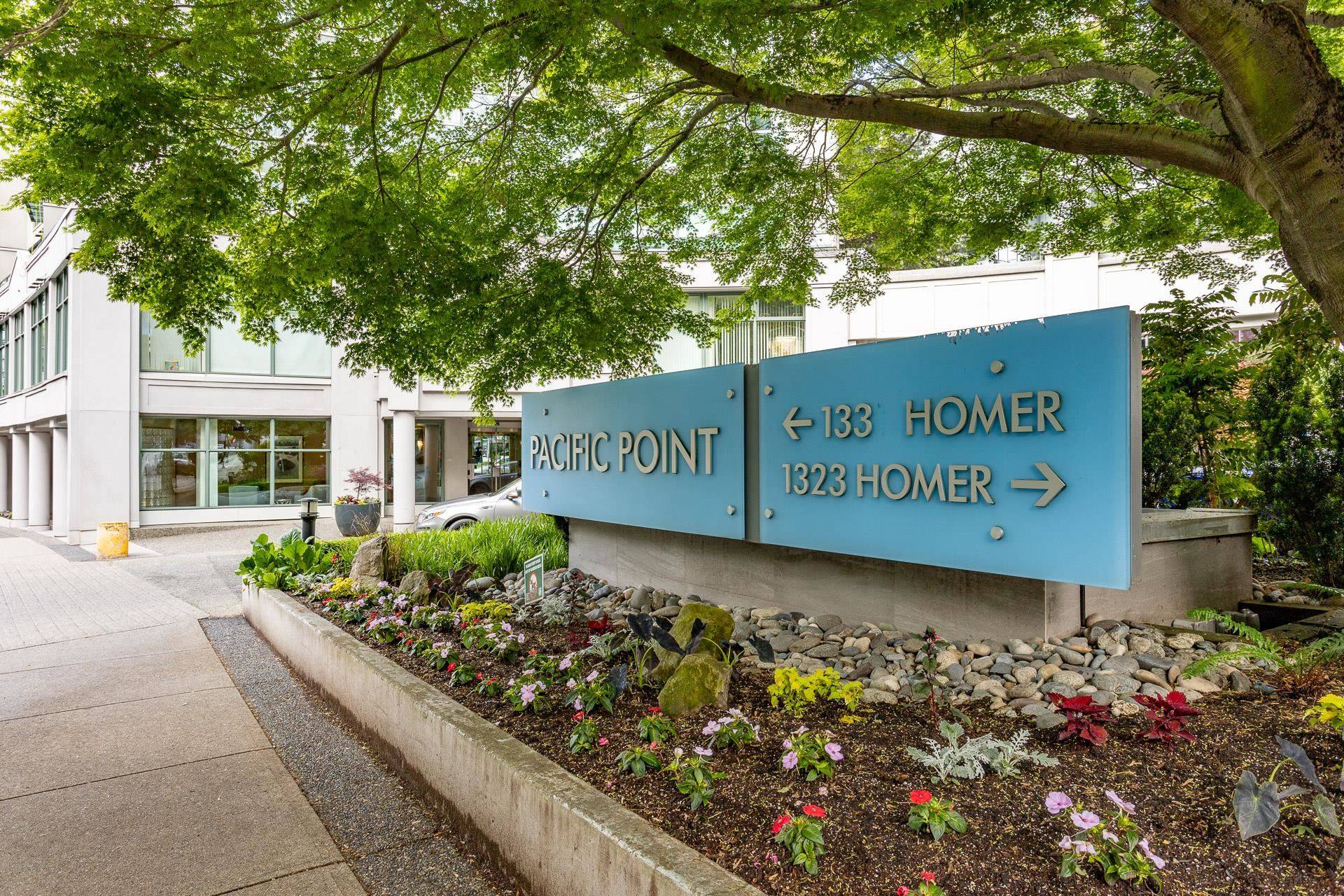 Vancouver, BC V6B 5M9,1331 Homer ST #B1002