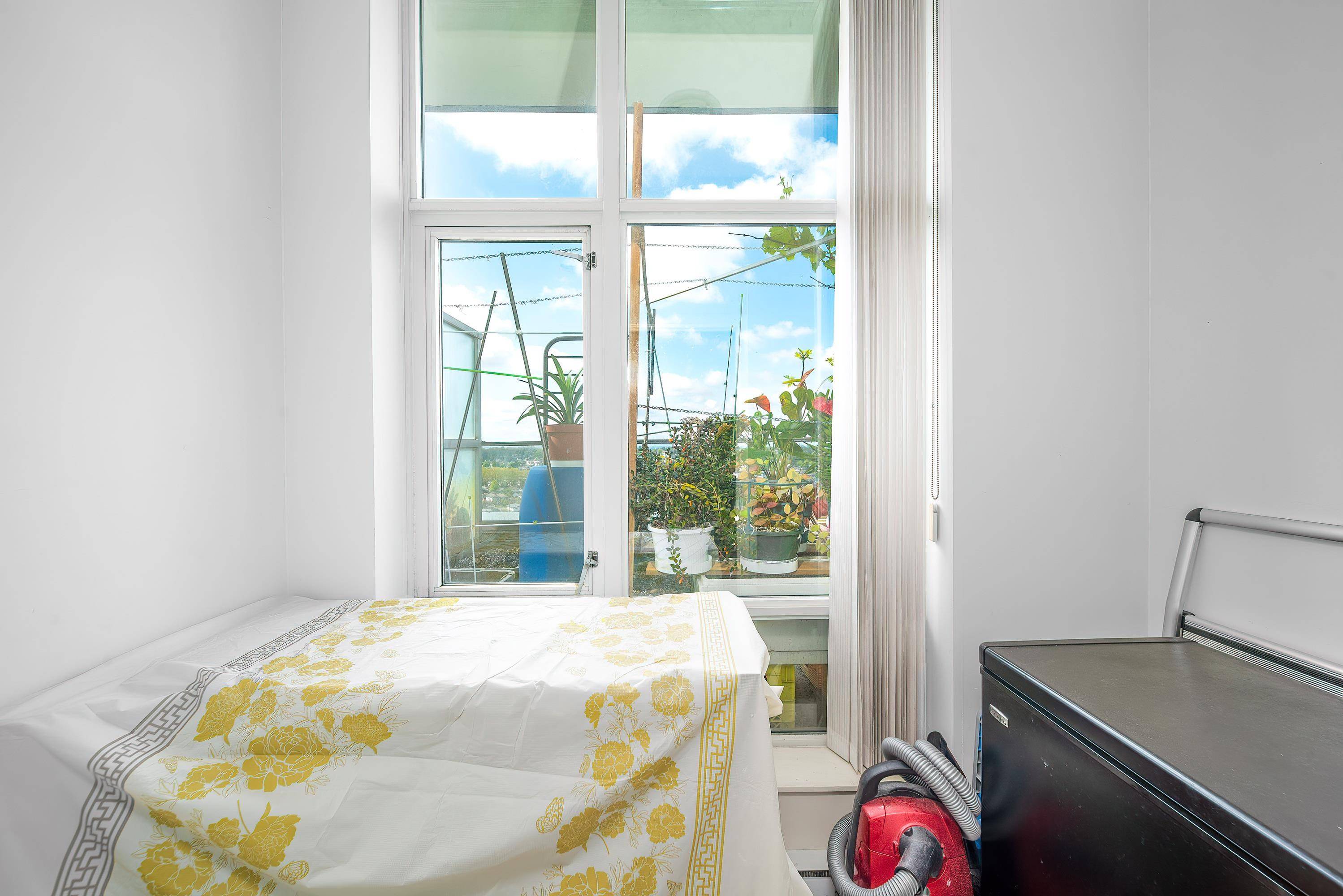 Vancouver, BC V5R 0B2,4815 Eldorado Mews #2207