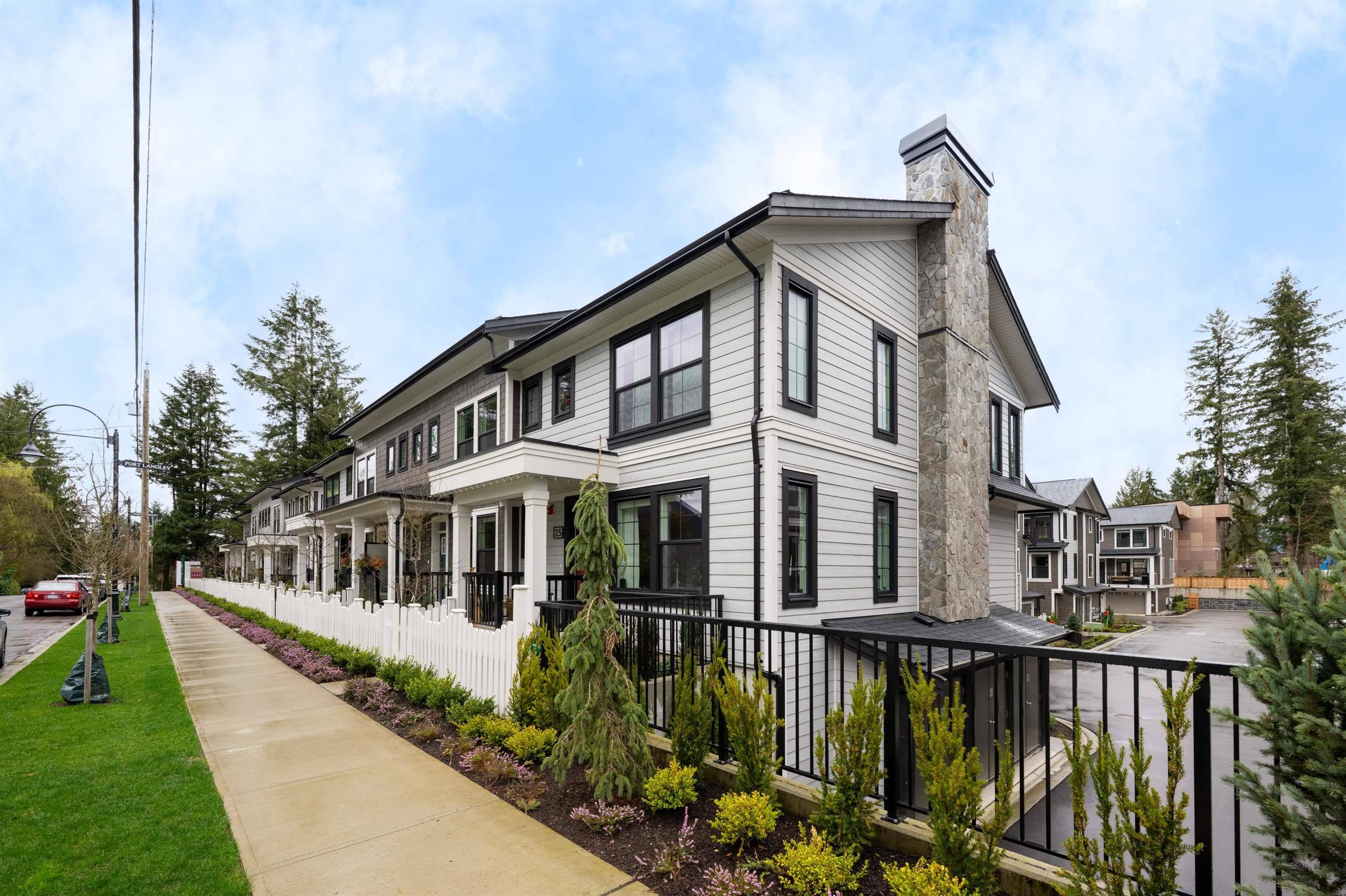Langley, BC V1M 0G6,9122 King ST #37