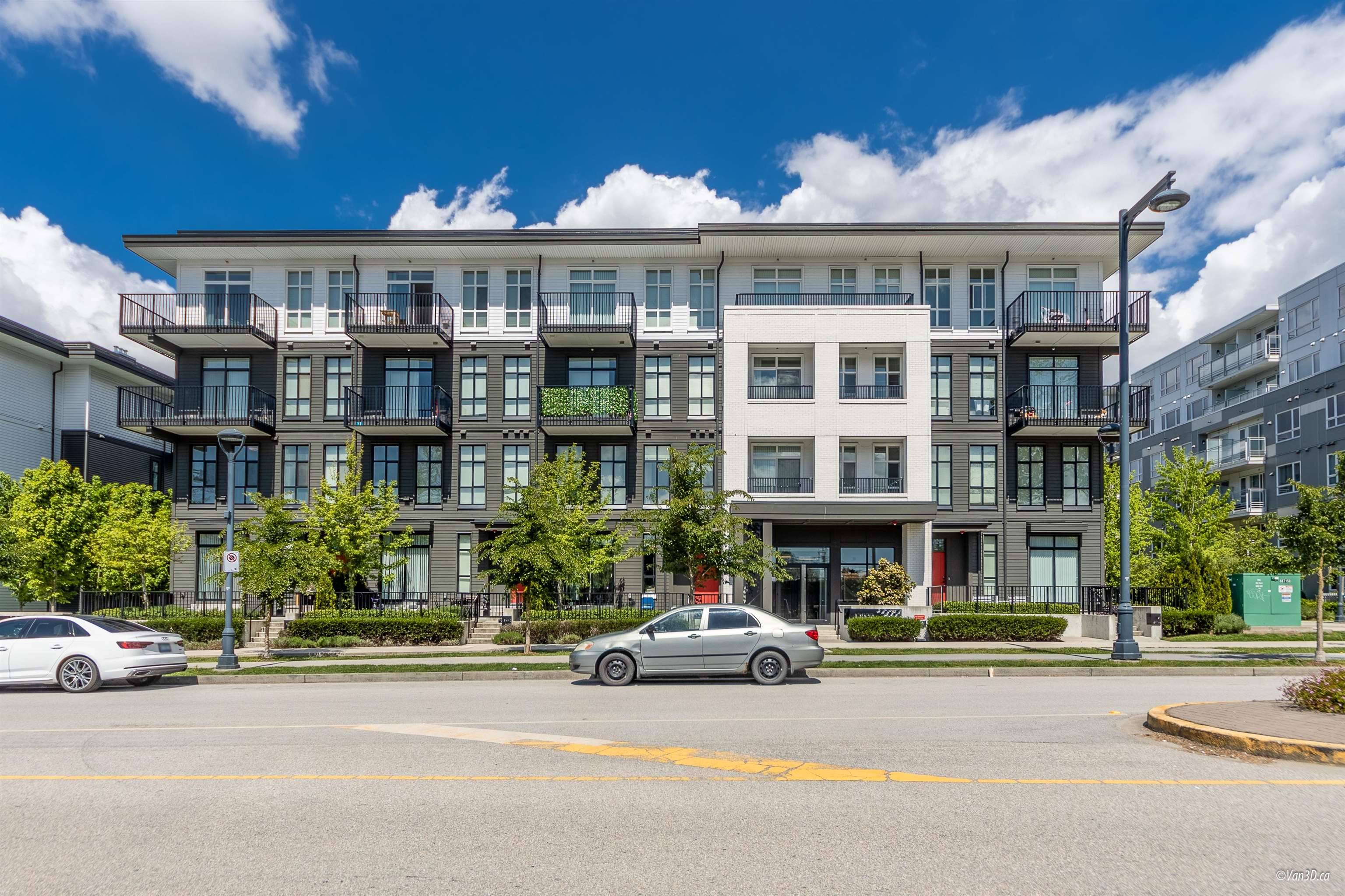 Surrey, BC V3T 0R6,13933 105 BLVD #420