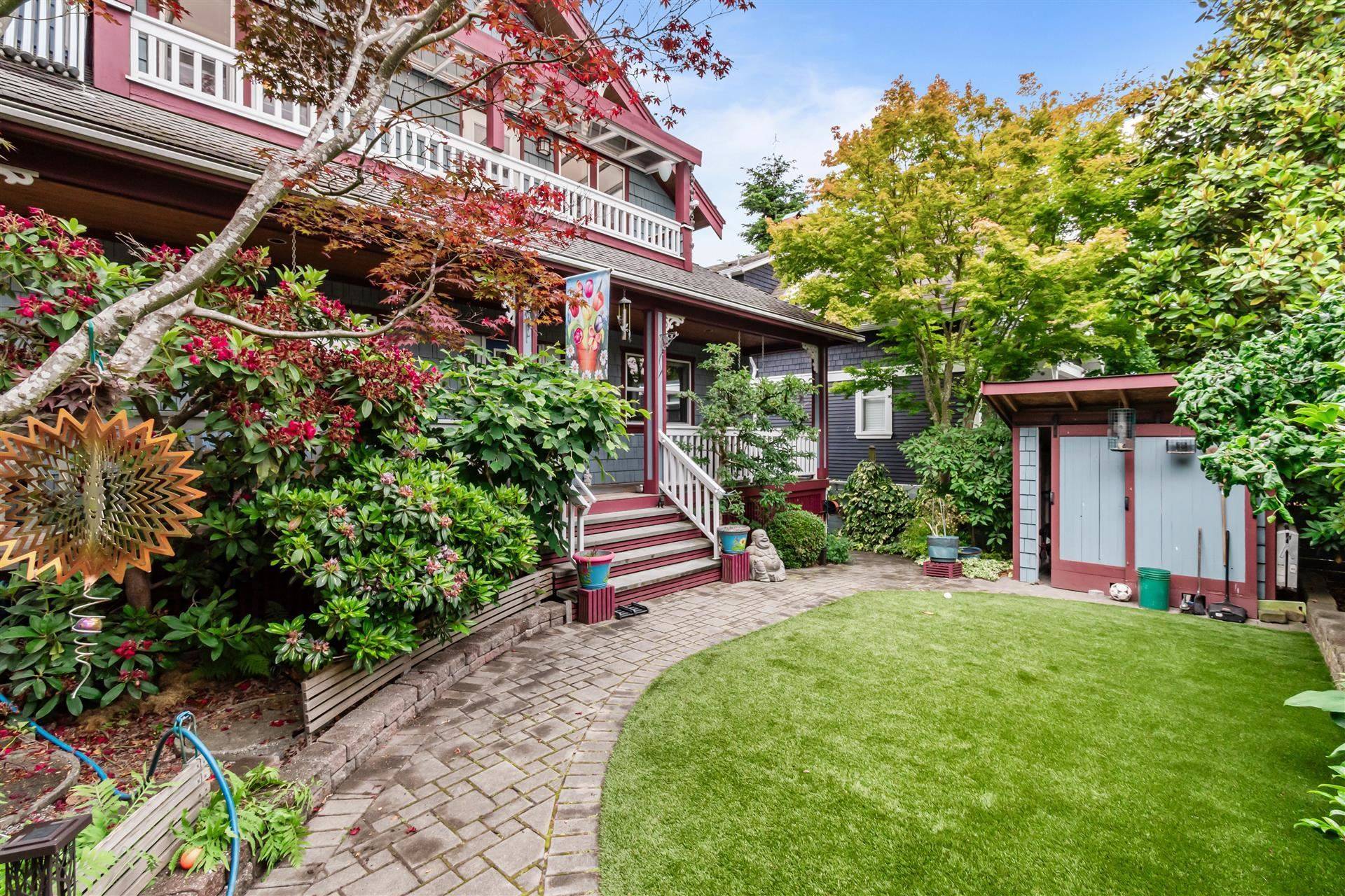 Vancouver, BC V5V 1X7,419 E 23rd AVE