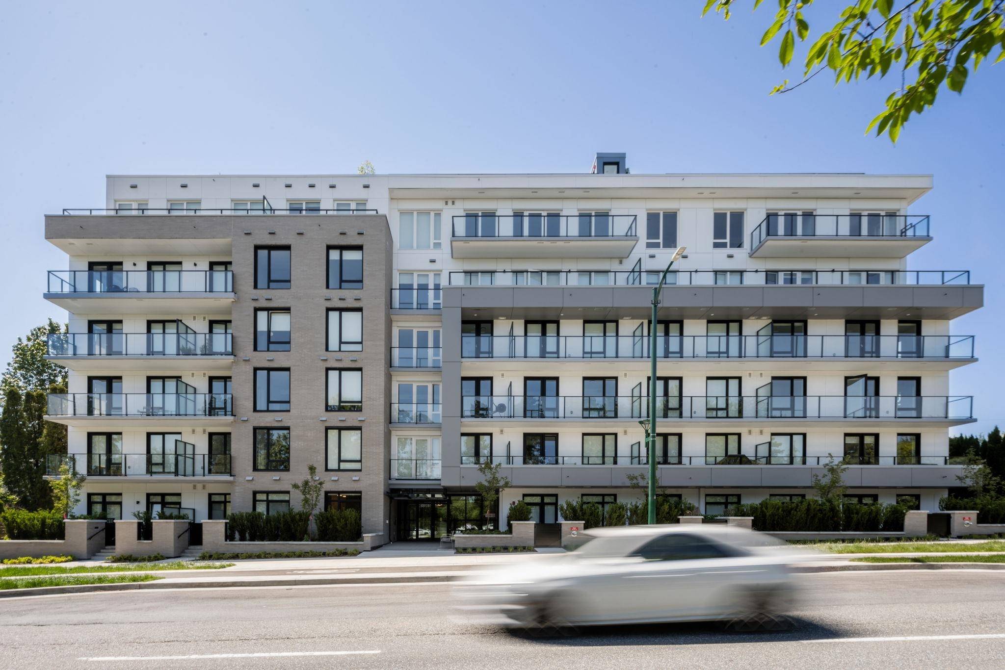 Vancouver, BC V6P 0M4,6859 Cambie ST #101