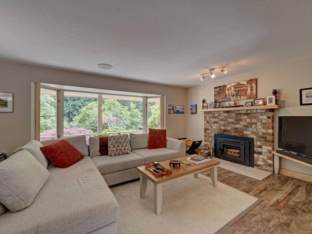 Roberts Creek, BC V0N 2W1,1317 Lockyer RD