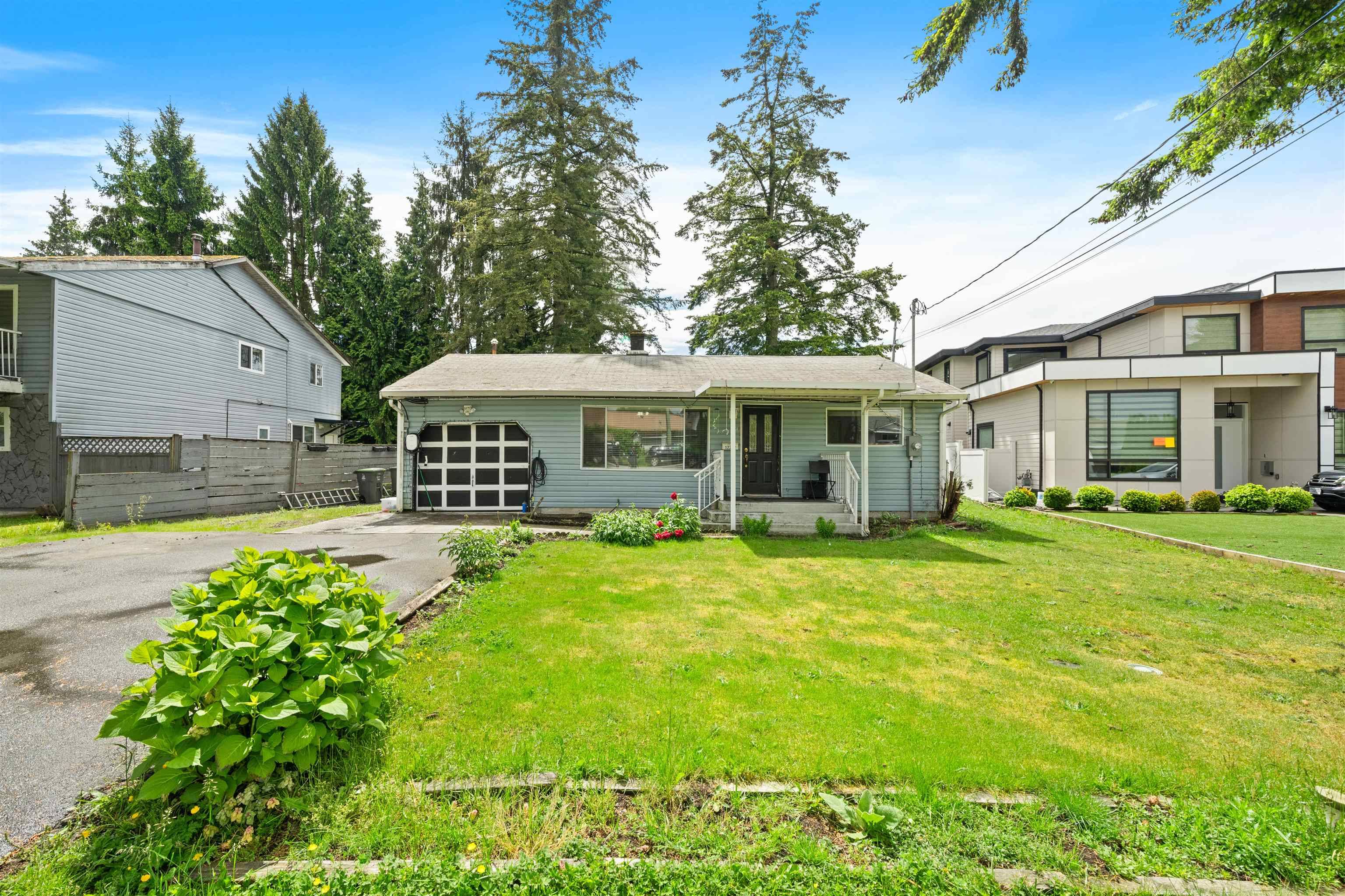Surrey, BC V3W 3H6,12232 85a AVE