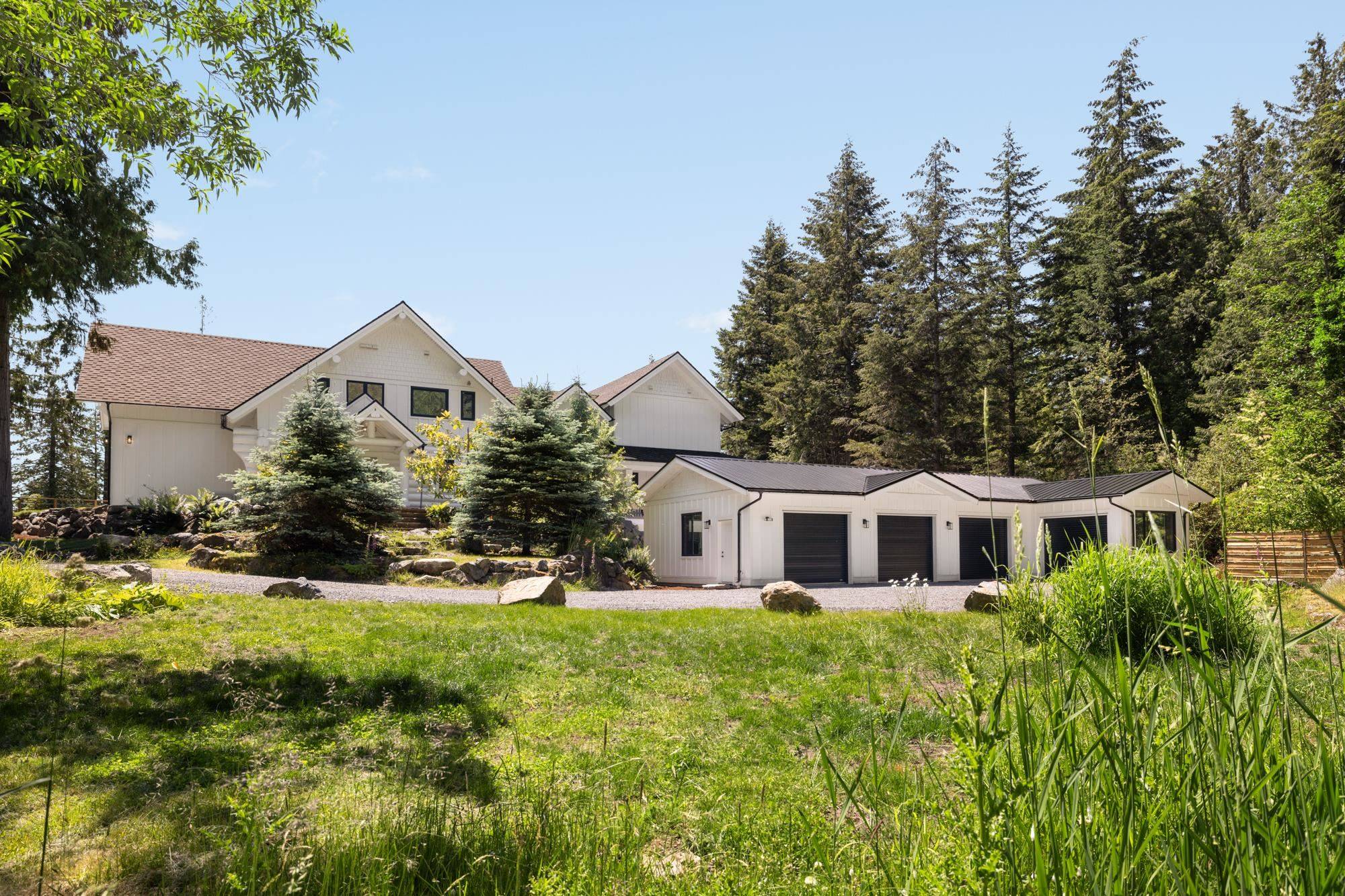 Bowen Island, BC V0N 1G2,650 Laura RD