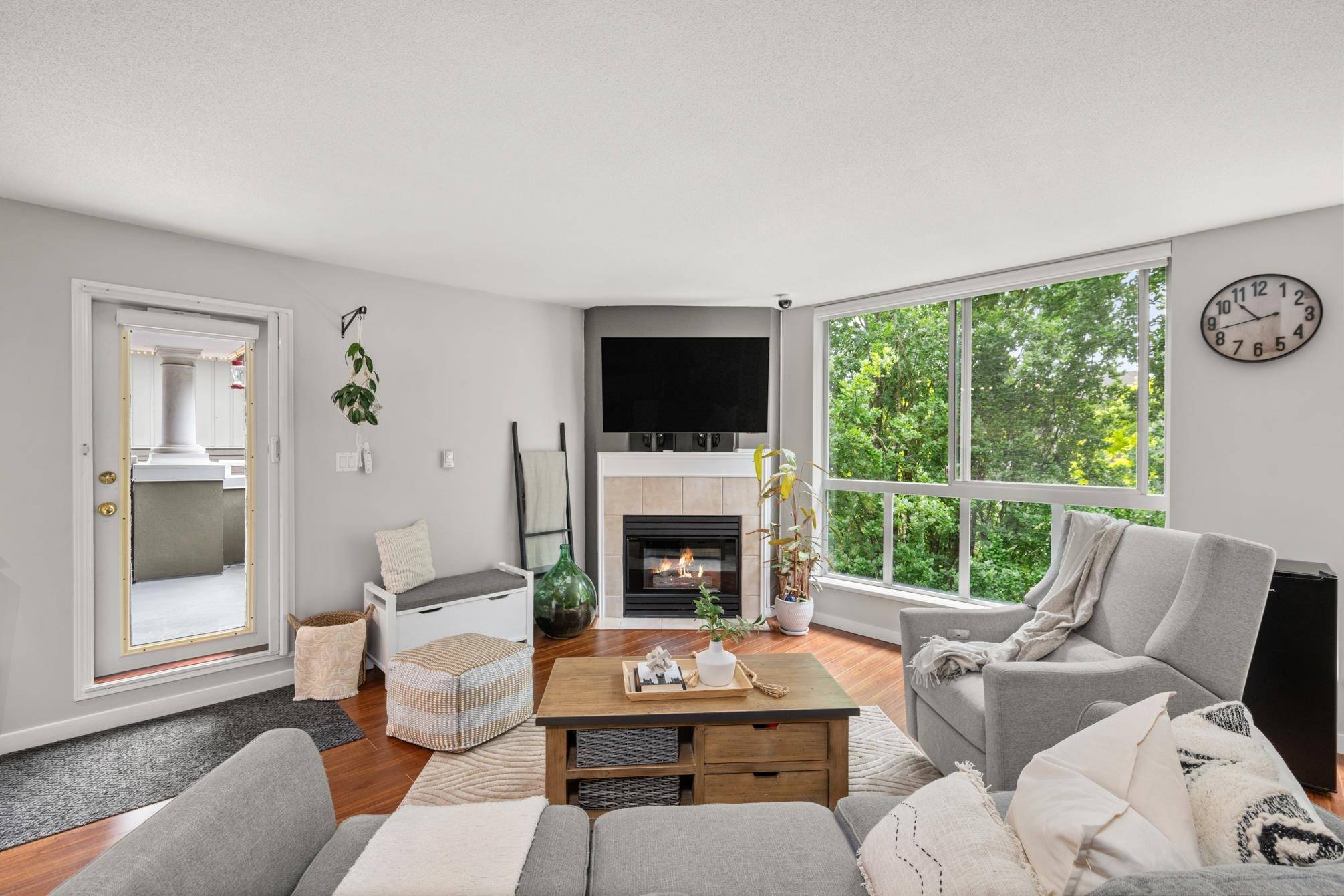 Port Coquitlam, BC V3C 1Z1,2485 Atkins AVE #PH5