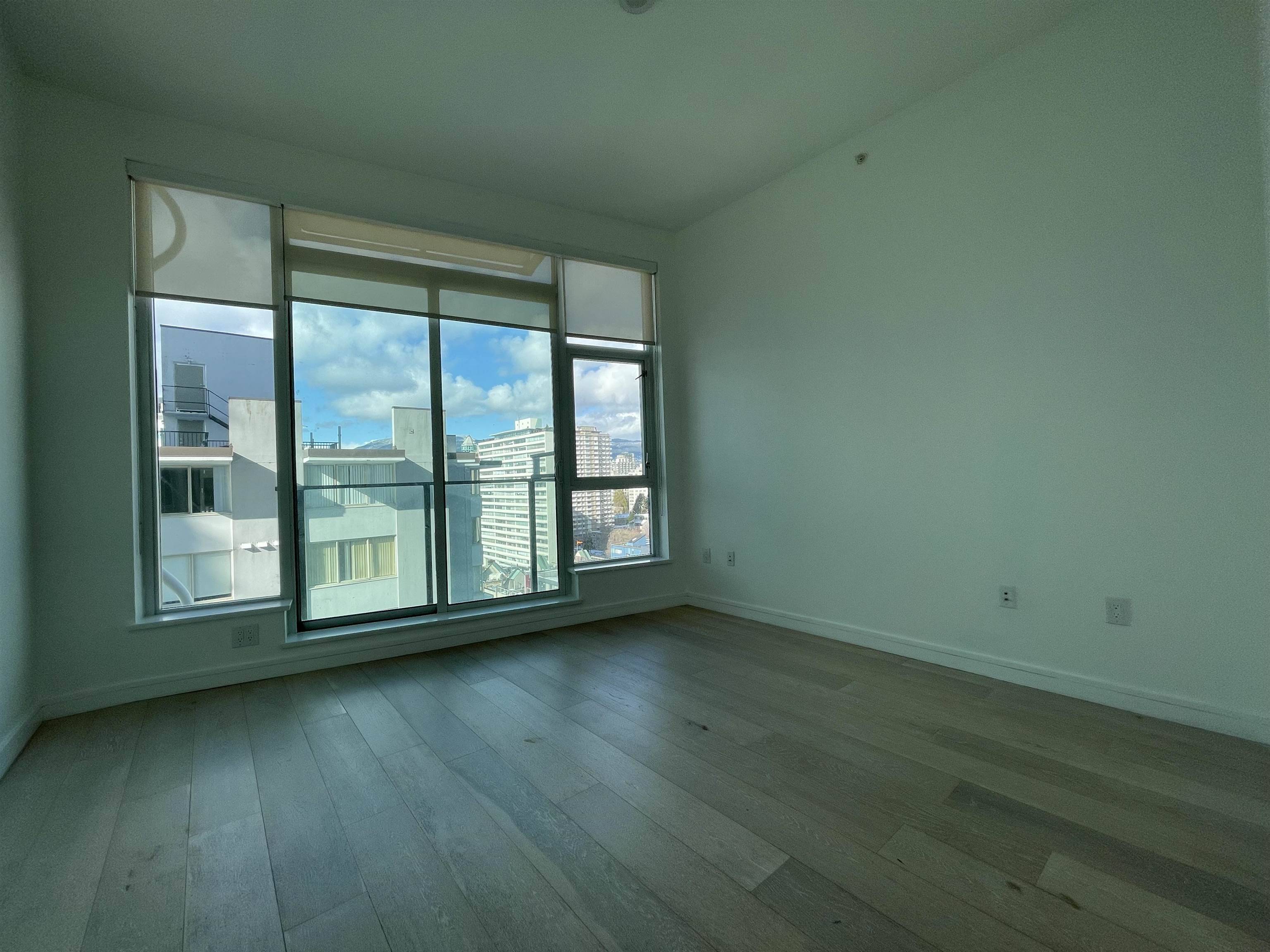 Vancouver, BC V6G 0B1,1221 Bidwell ST #1006