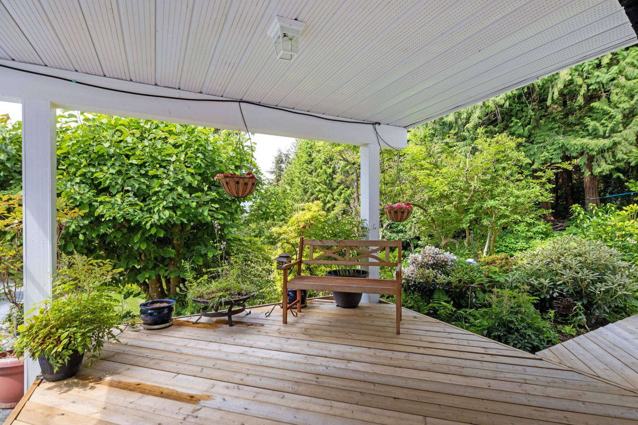 Lions Bay, BC V0N 2E0,195 Isleview PL