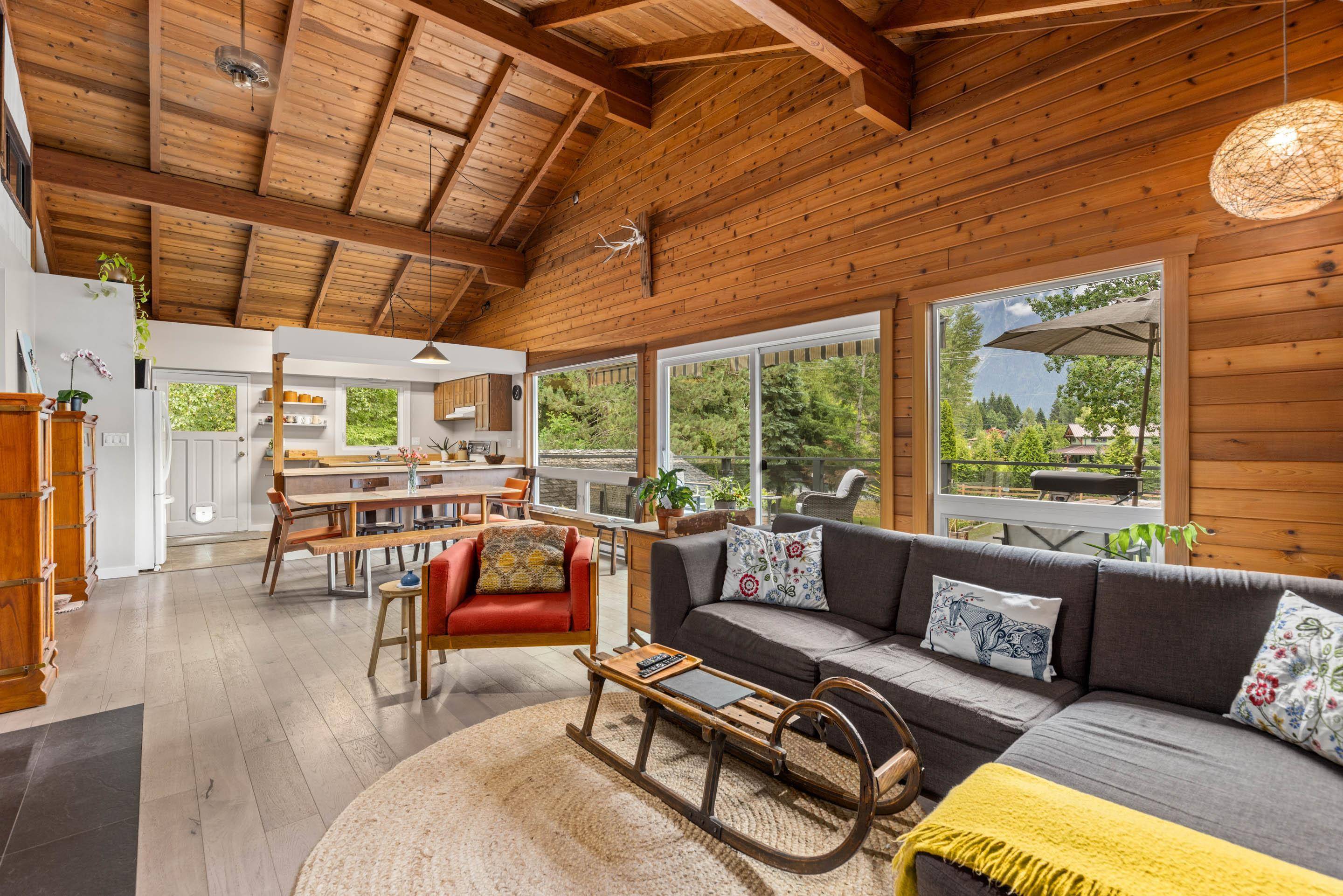 Pemberton, BC V0N 2L0,1553 Fraser RD