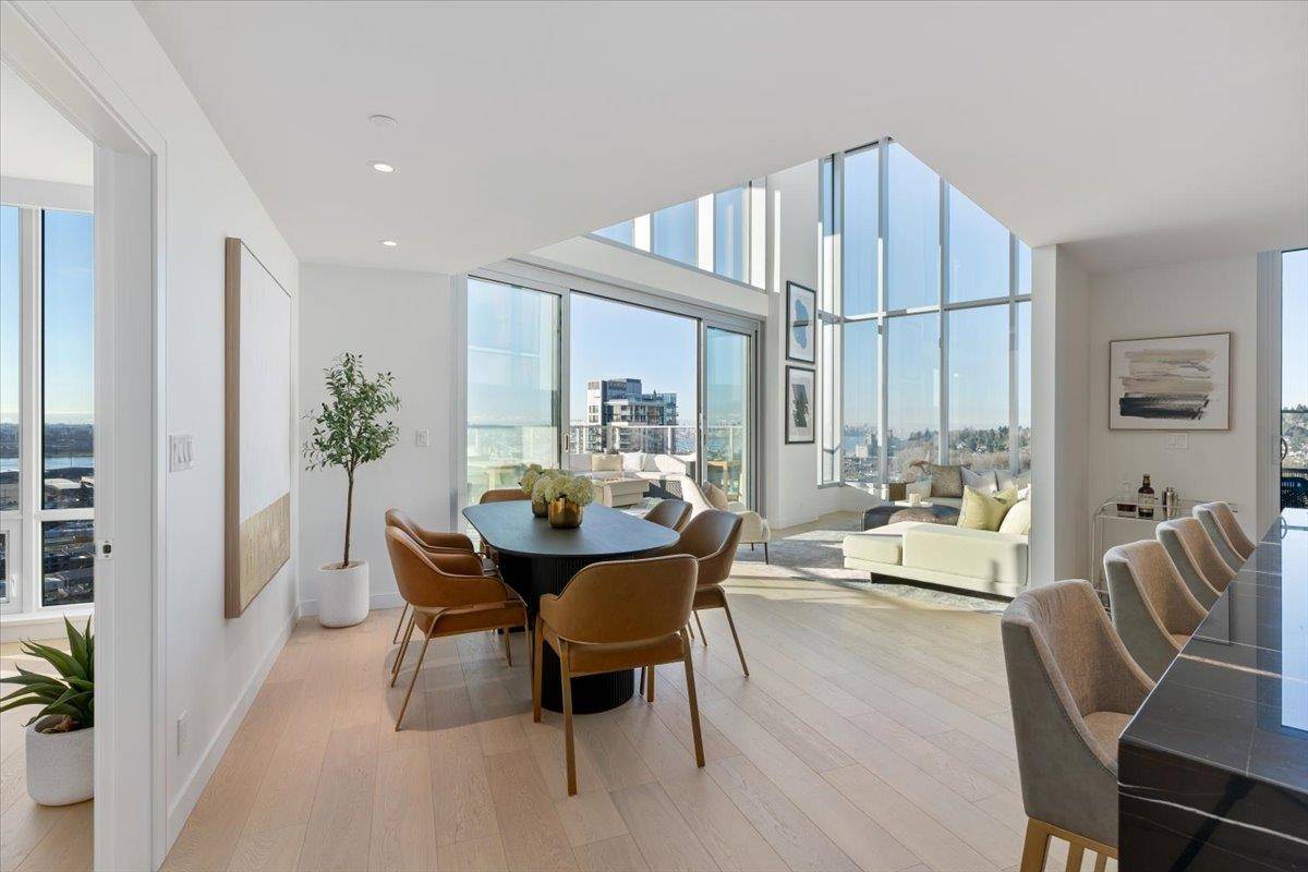 North Vancouver, BC V7J 0E6,1500 Fern ST #2405