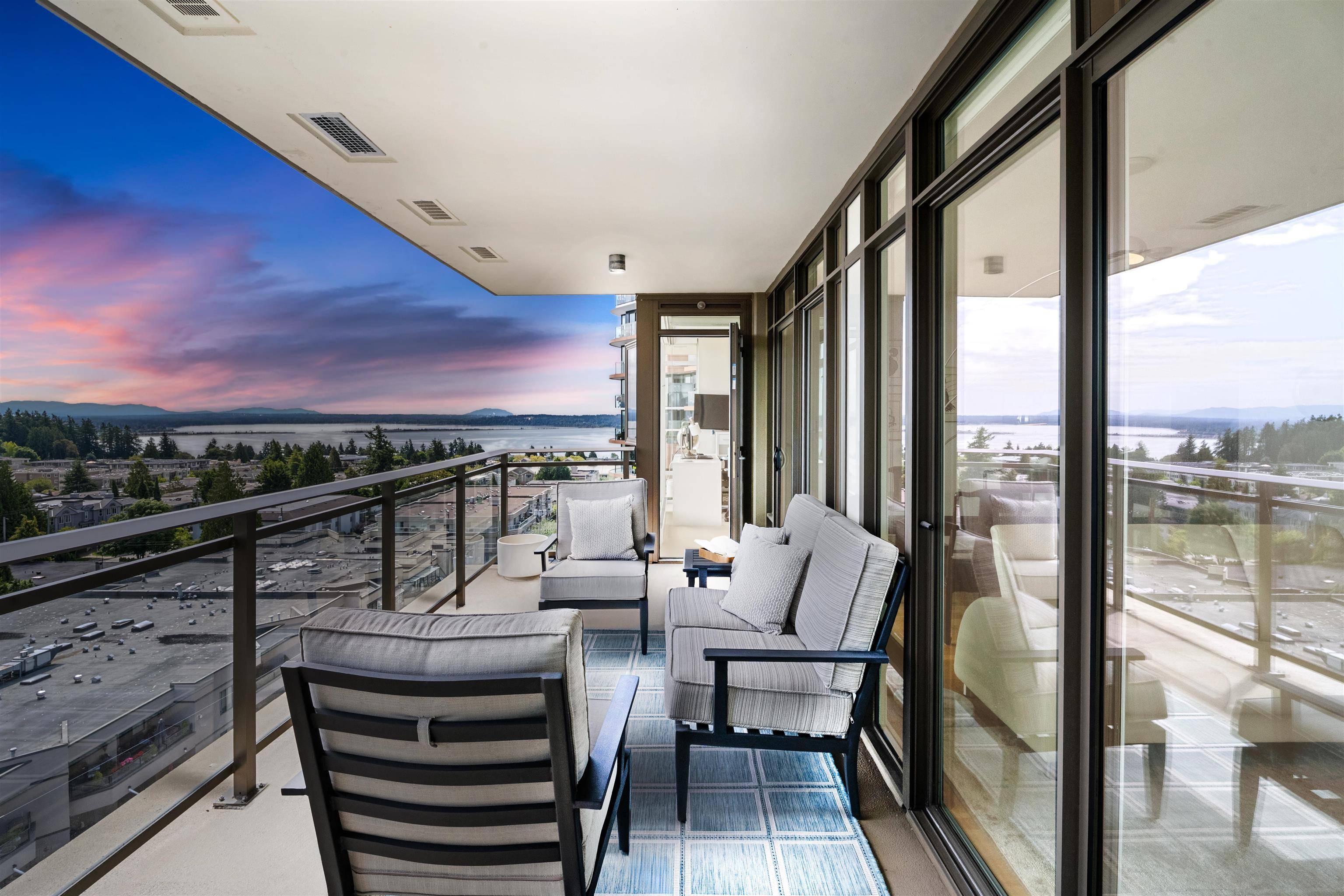 White Rock, BC V4B 0A9,1455 George ST #1105