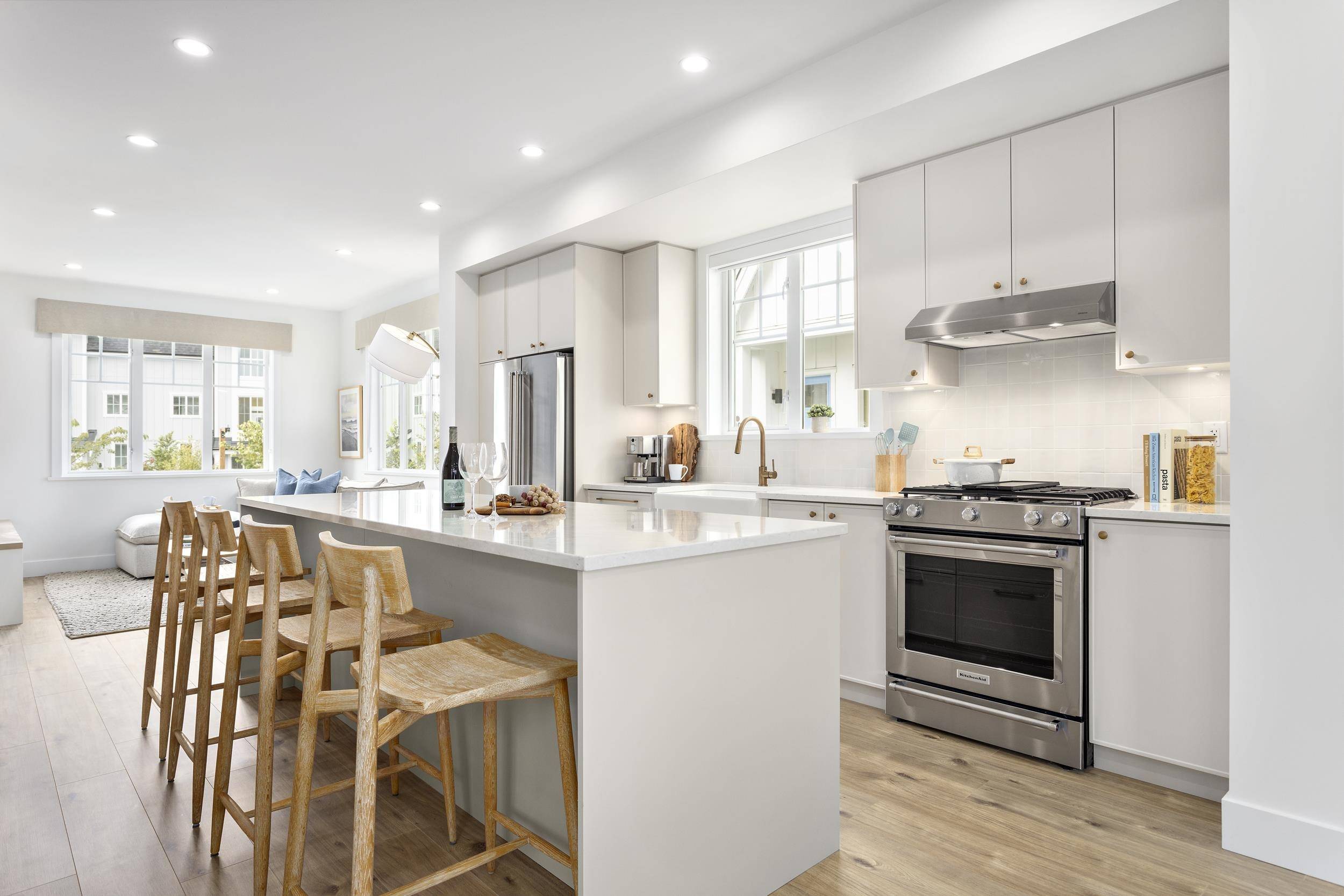 Tsawwassen, BC V0V 0V0,6373 Dairy AVE #1
