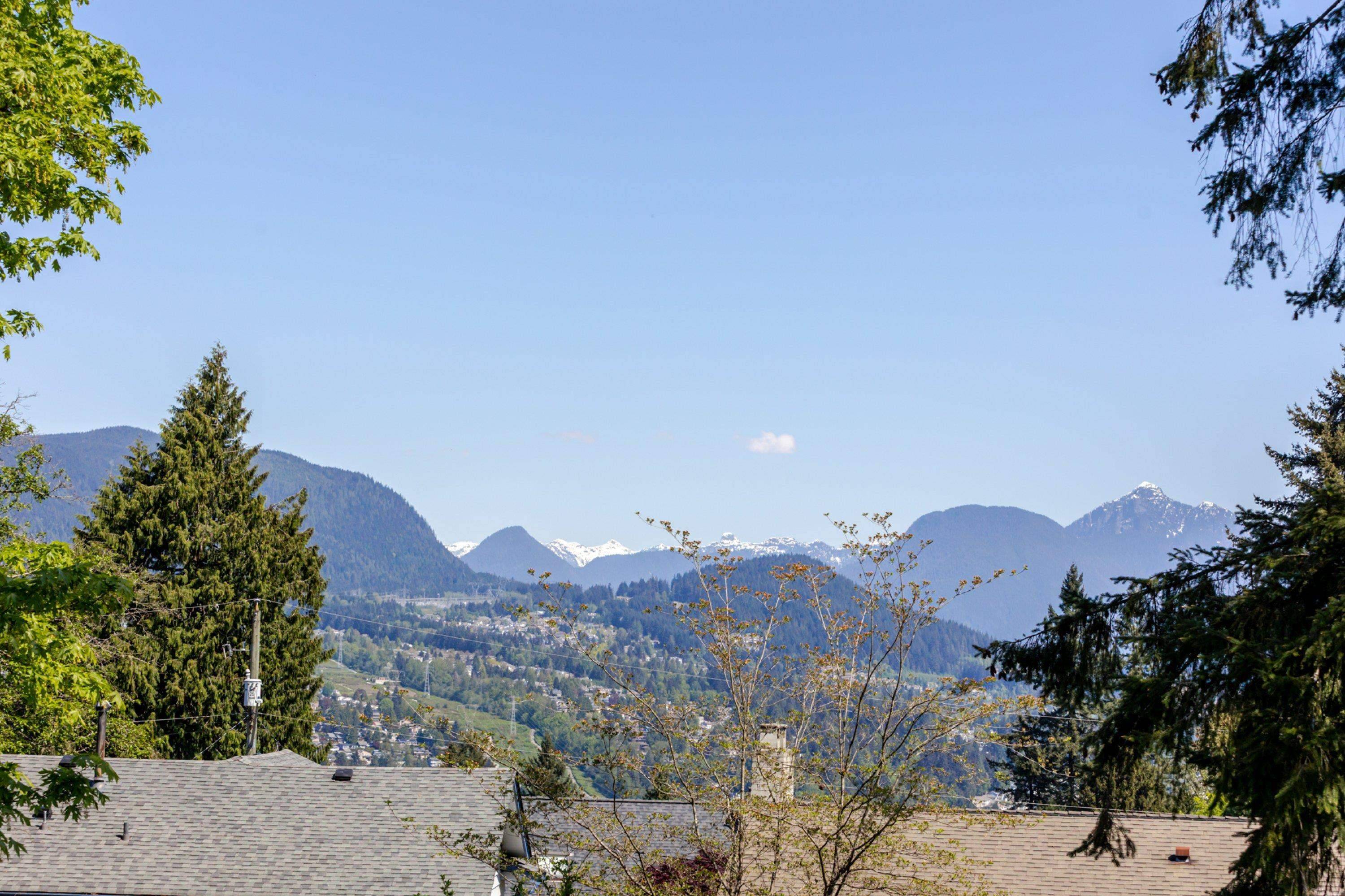 Coquitlam, BC V3J 6Y1,2343 Rogerson DR