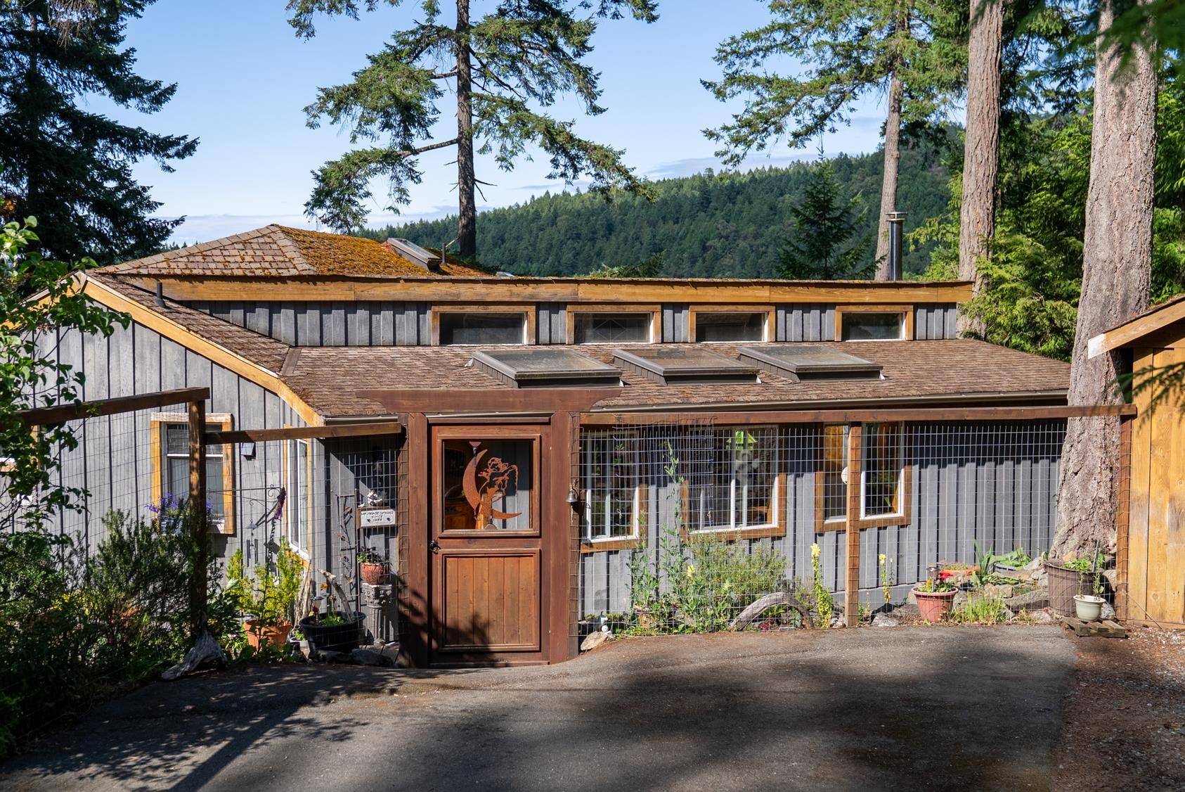 Pender Island, BC V0N 2M2,1616 Schooner WAY