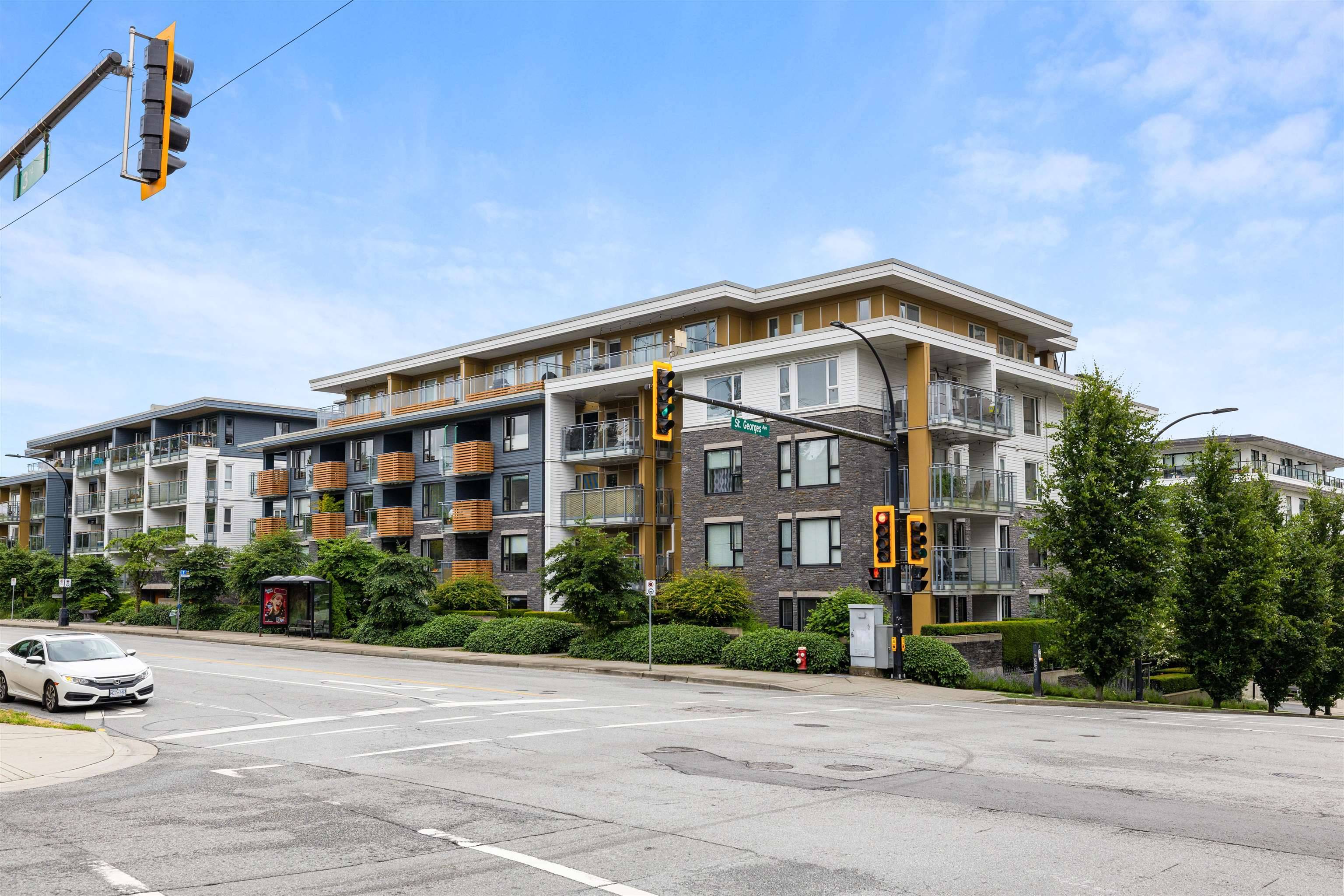 North Vancouver, BC V7L 0C1,221 E 3rd ST #318