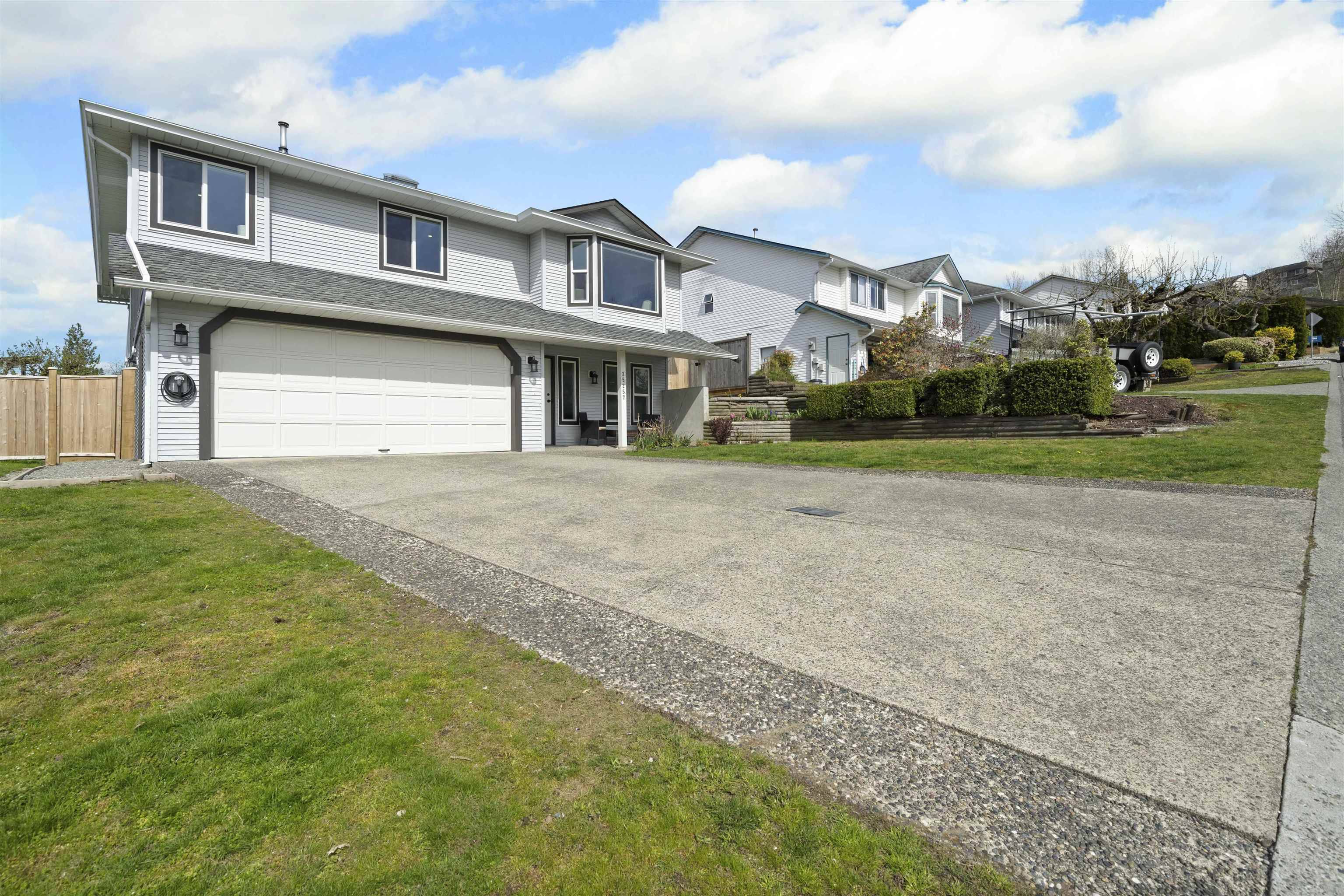 Abbotsford, BC V3G 1J9,35257 Mckinley DR