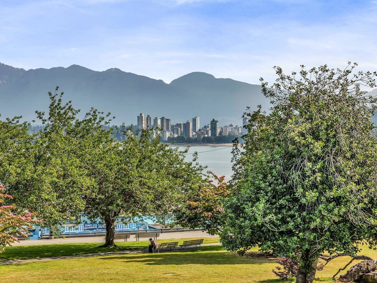 Vancouver, BC V6K 1B7,2368 Cornwall AVE #201