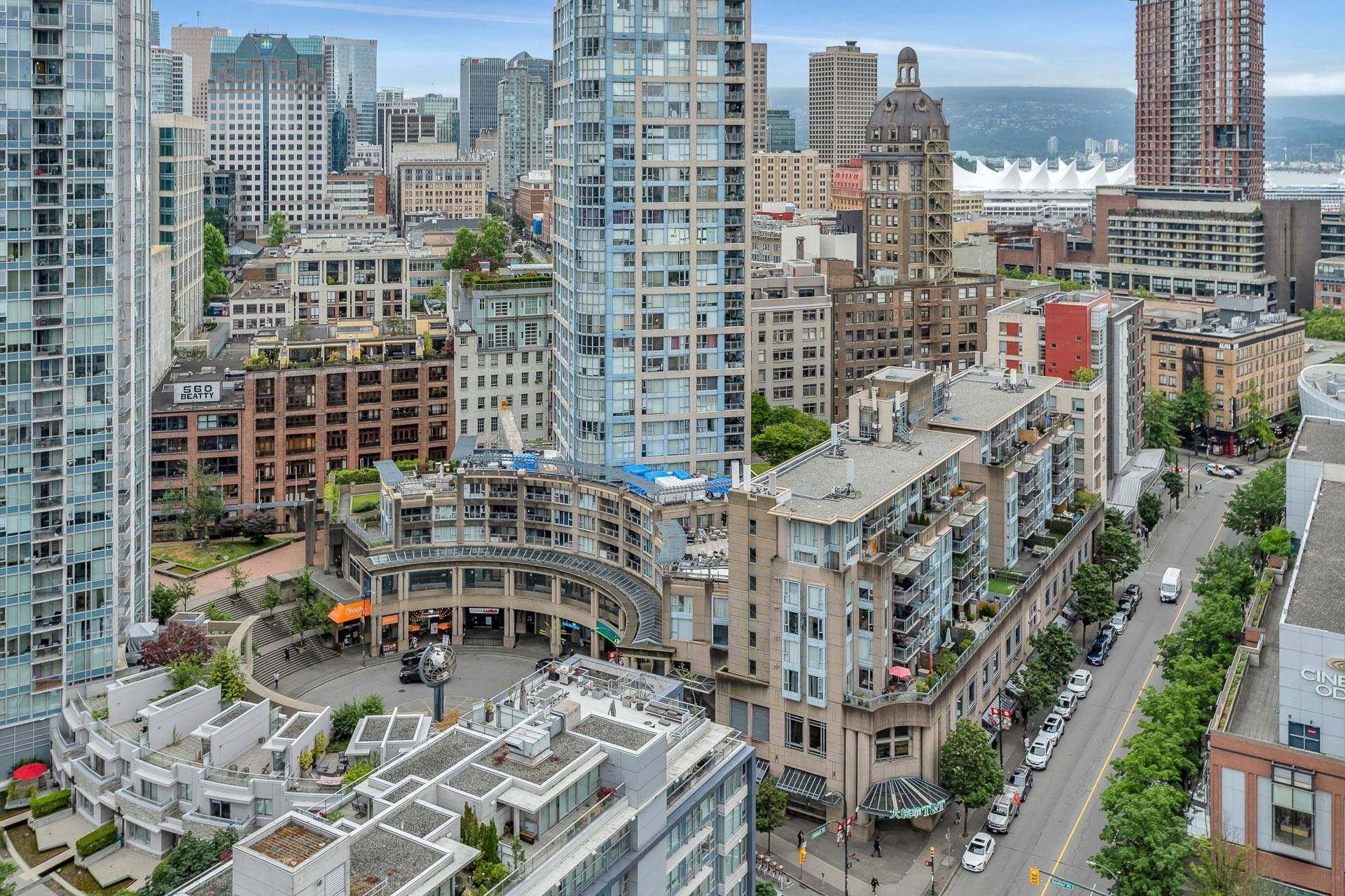 Vancouver, BC V6B 0B9,688 Abbott ST #2707