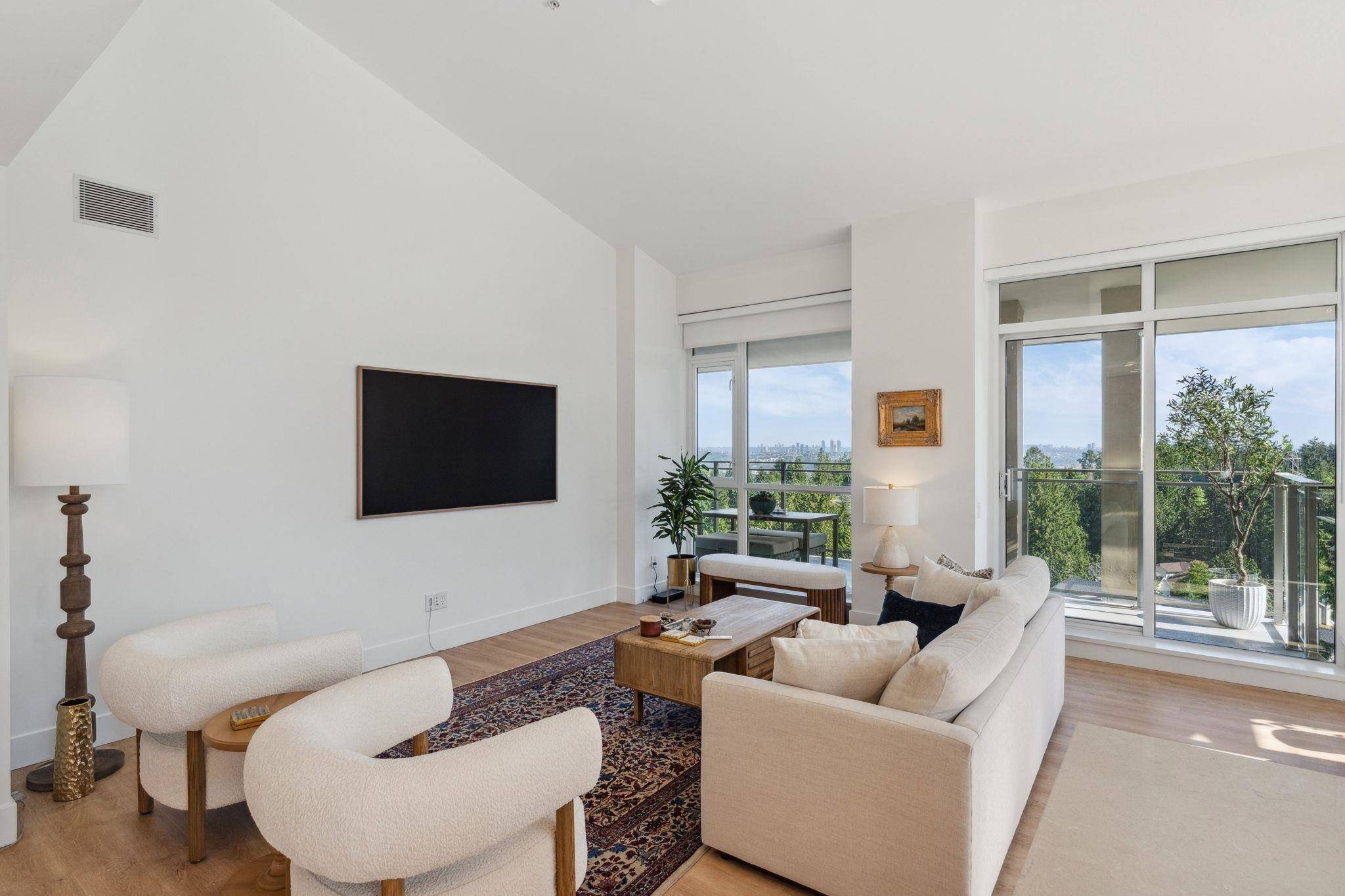 North Vancouver, BC V7J 0E8,2325 Emery CT #1104