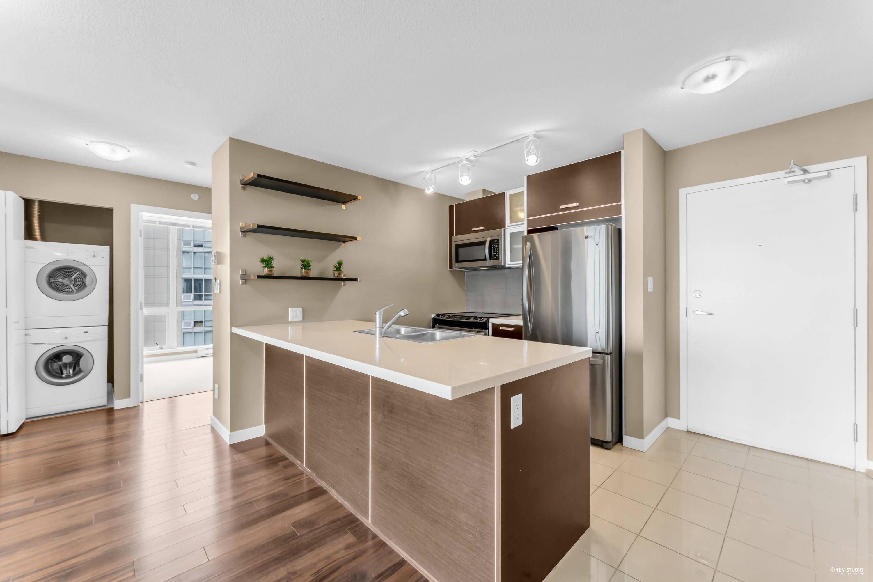 Surrey, BC V3T 0H5,9981 Whalley BLVD #2909